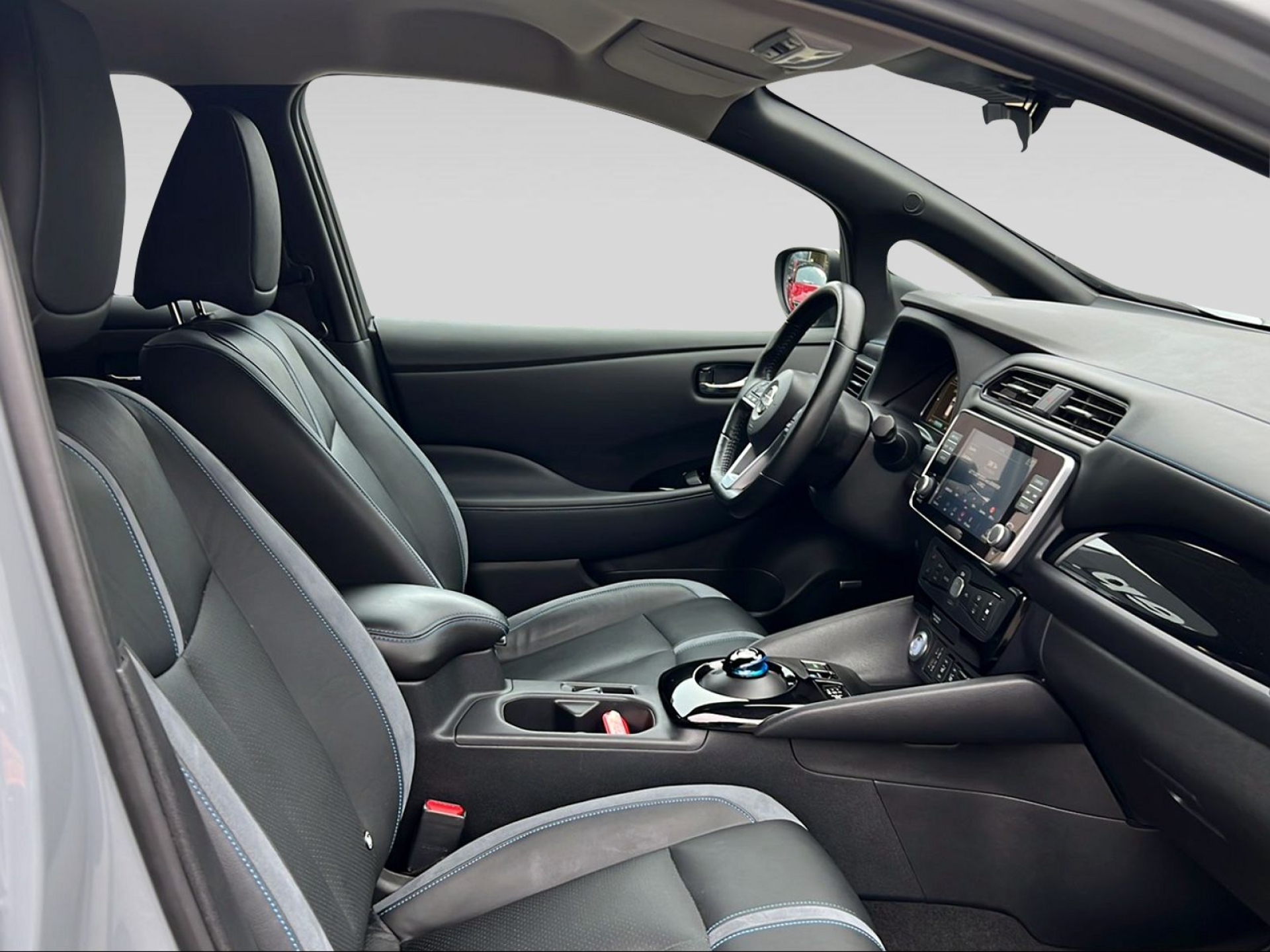 NISSAN Leaf-image-4