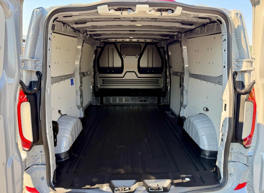 VW Transporter 2.0 TDI Edition 4Motion Lang Automat-image-19
