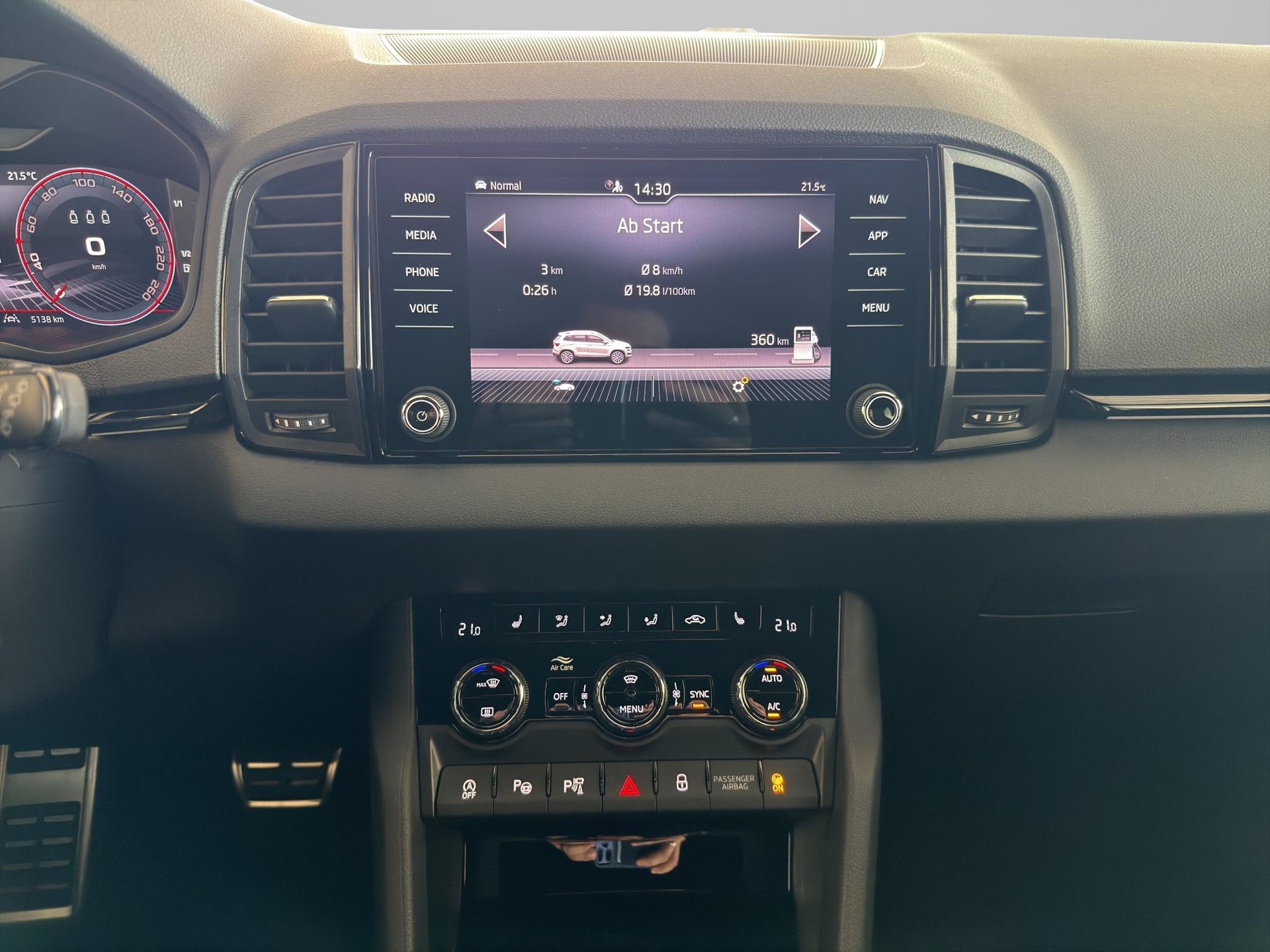 SKODA Karoq 1.5 TSI SportLine DSG-image-14