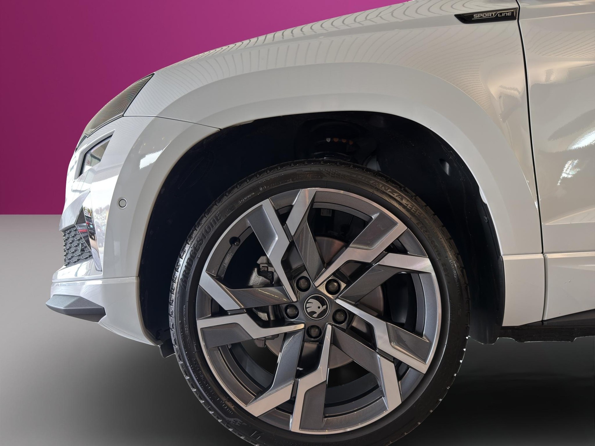 SKODA Karoq 1.5 TSI SportLine DSG-image-8