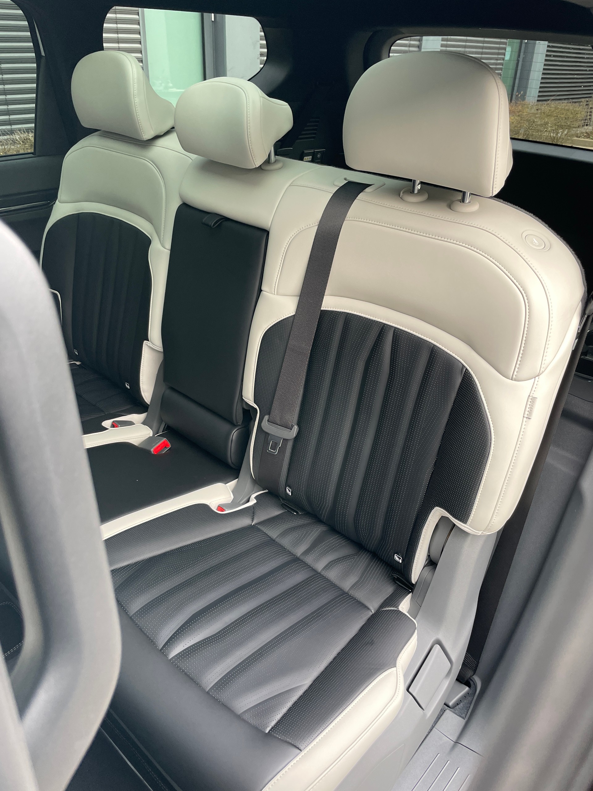 KIA EV9 99,8 kWh GT-Line 4x4 7-Sitzer mit Panoramadach-image-11