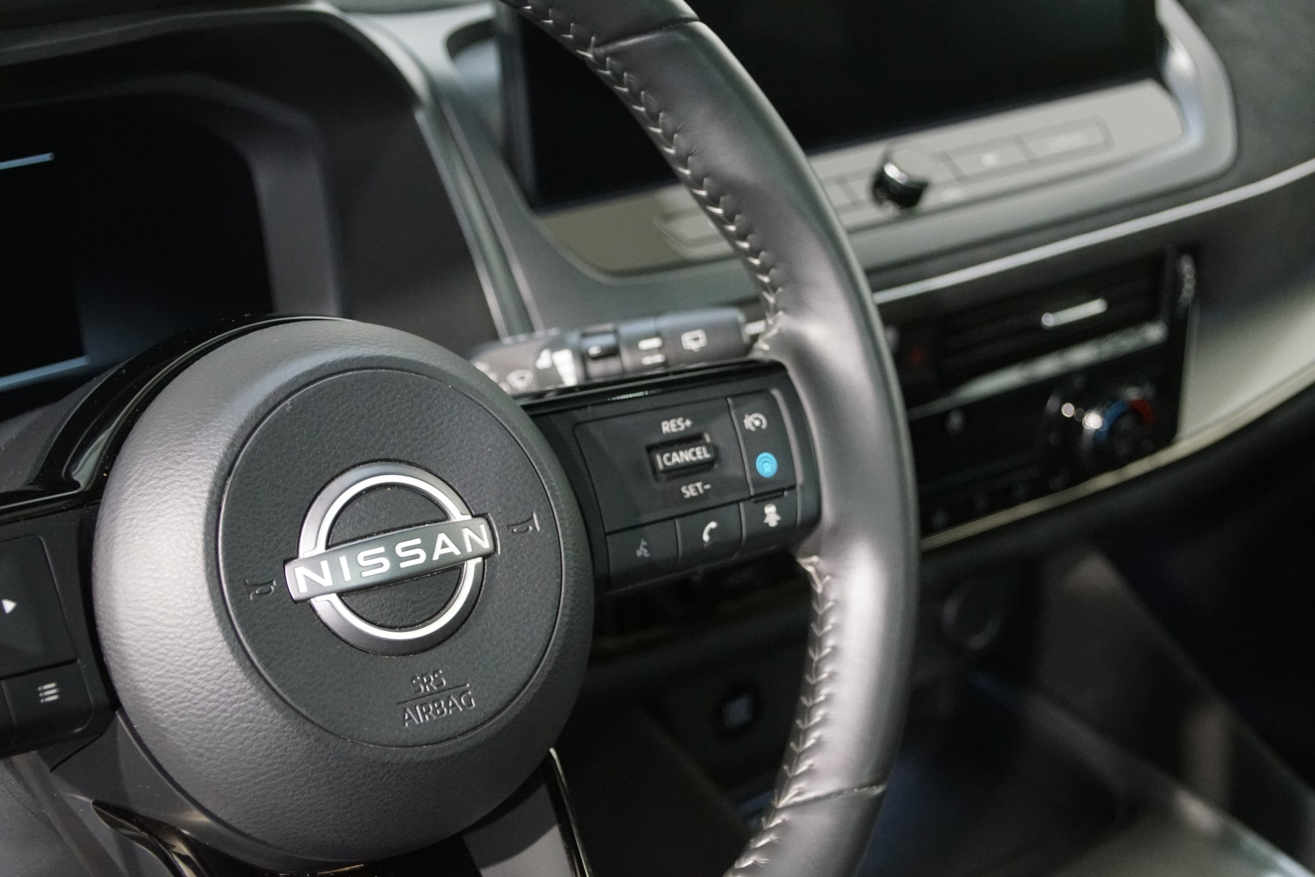 NISSAN Qashqai 1.5 VC-T e-Power N-Design --swiss---image-21