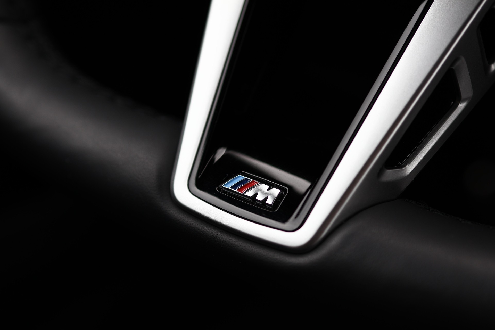 BMW 320d xDrive 48V Touring Steptronic M Sport-image-22