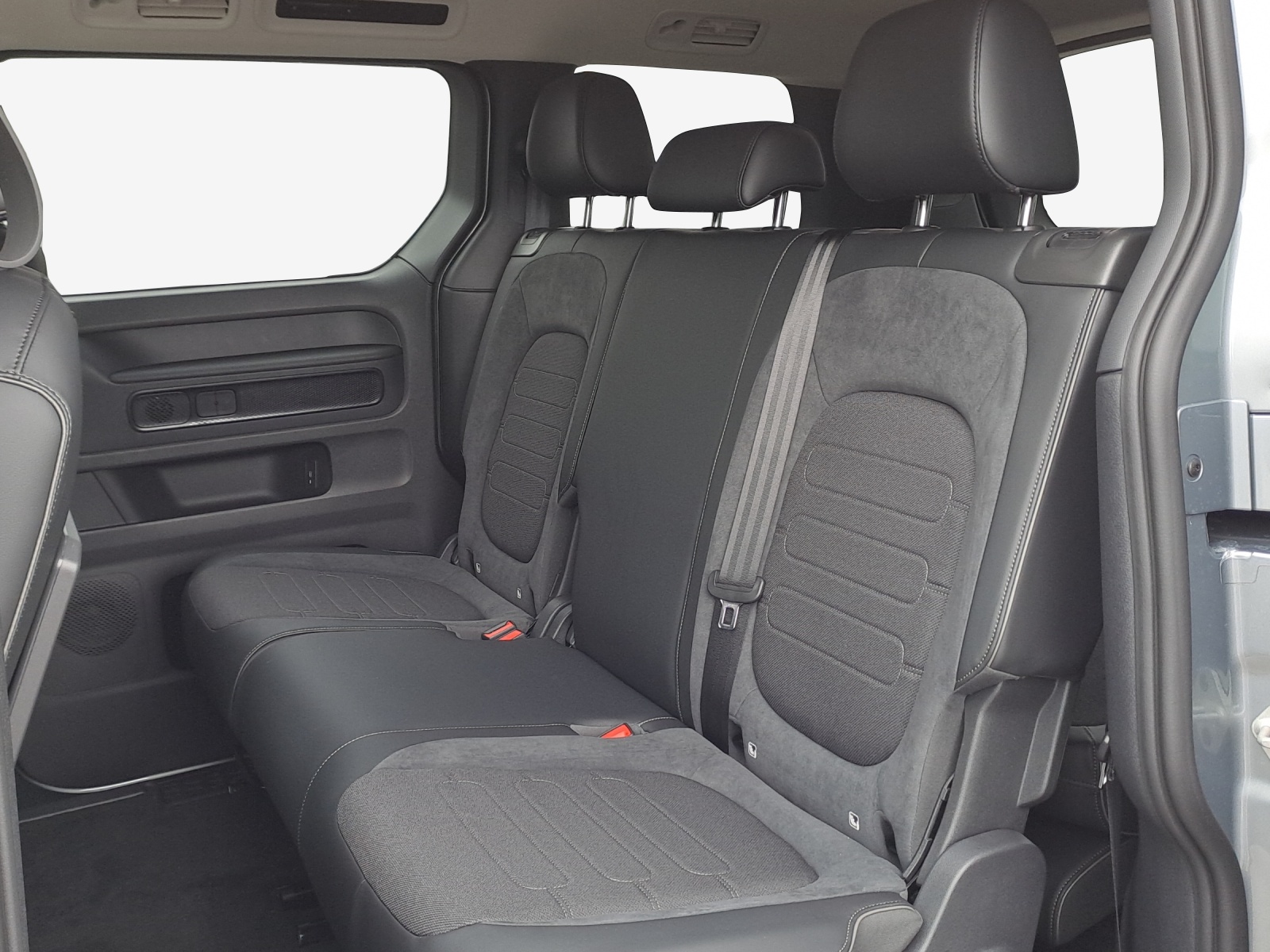 VW ID. Buzz Pro 4Motion-image-11