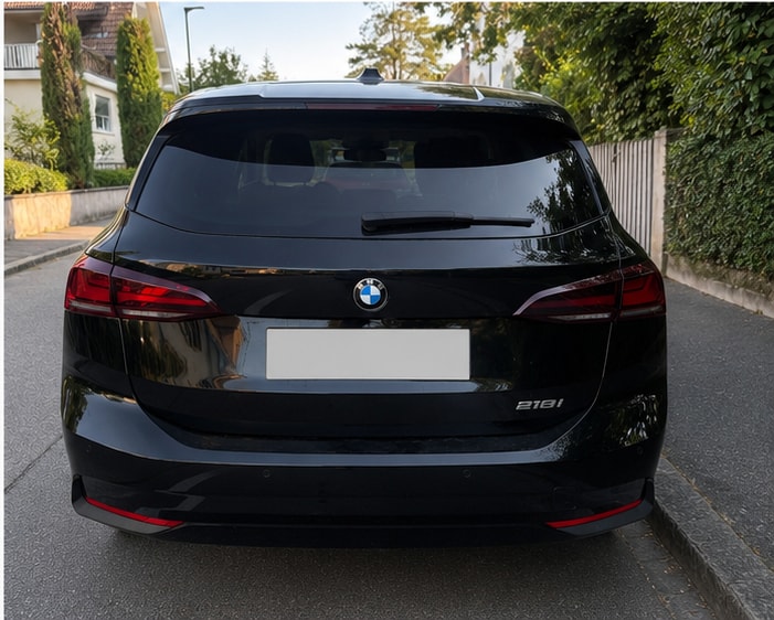 BMW 218i Active Tourer Steptronic U06 (CH)-image-1