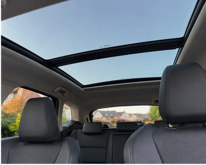 BMW 218i Active Tourer Steptronic U06 (CH)-image-3