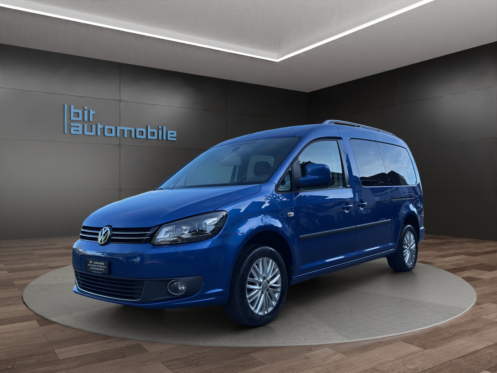 VW Caddy Maxi 1.6 TDI Blue Motion Family CUP 7 Platz-image-0