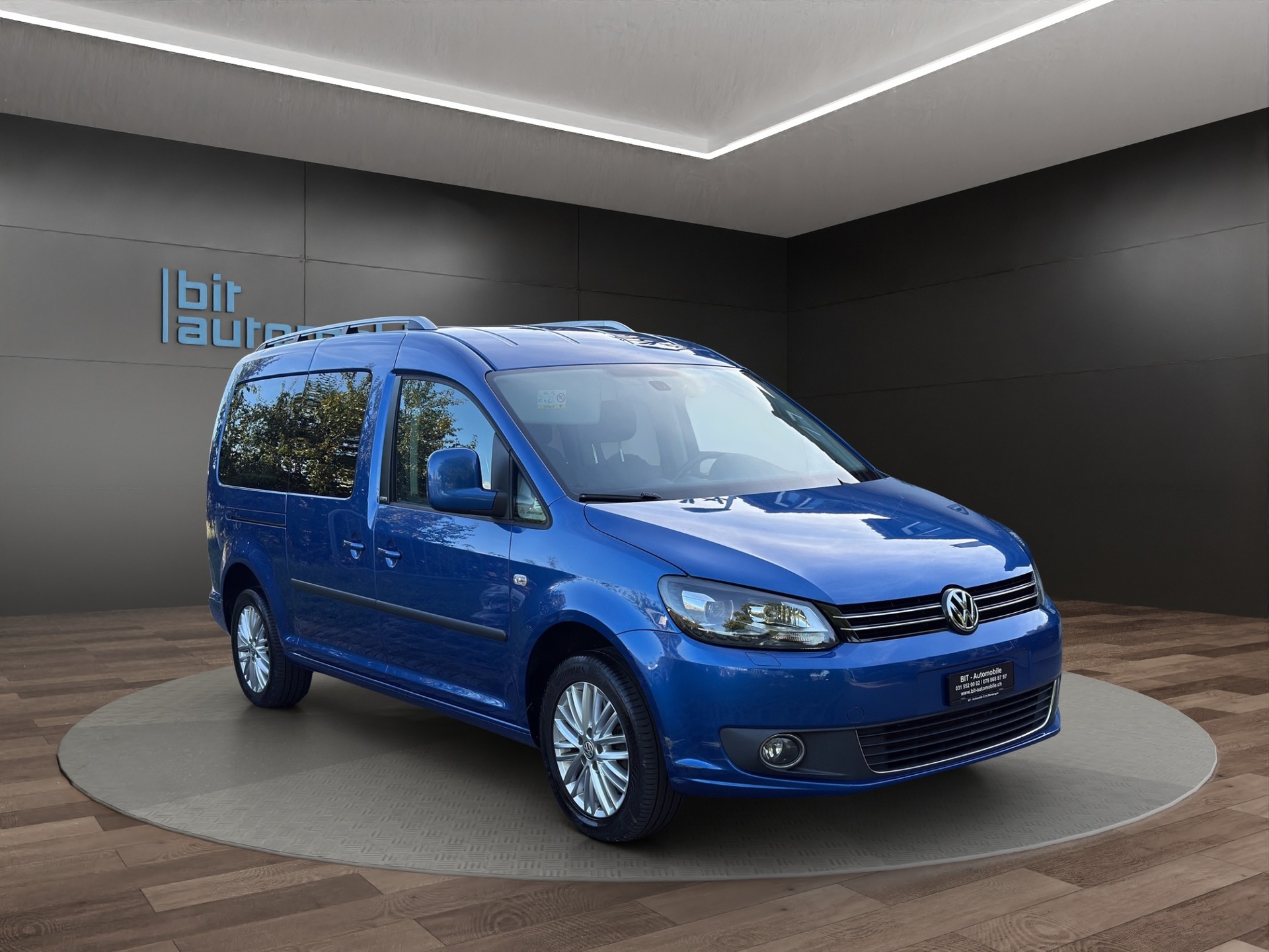 VW Caddy Maxi 1.6 TDI Blue Motion Family CUP 7 Platz-image-9