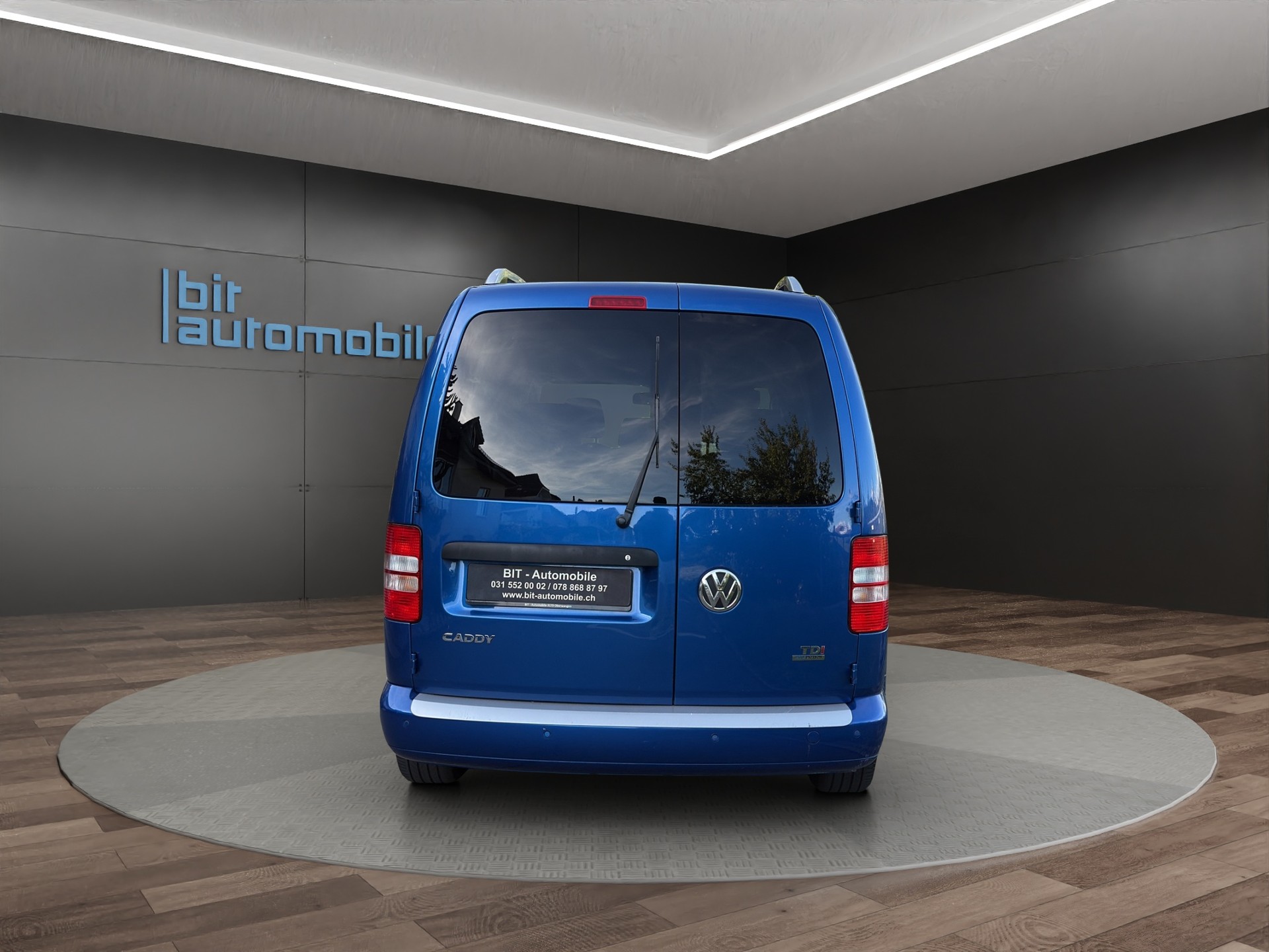 VW Caddy Maxi 1.6 TDI Blue Motion Family CUP 7 Platz-image-5