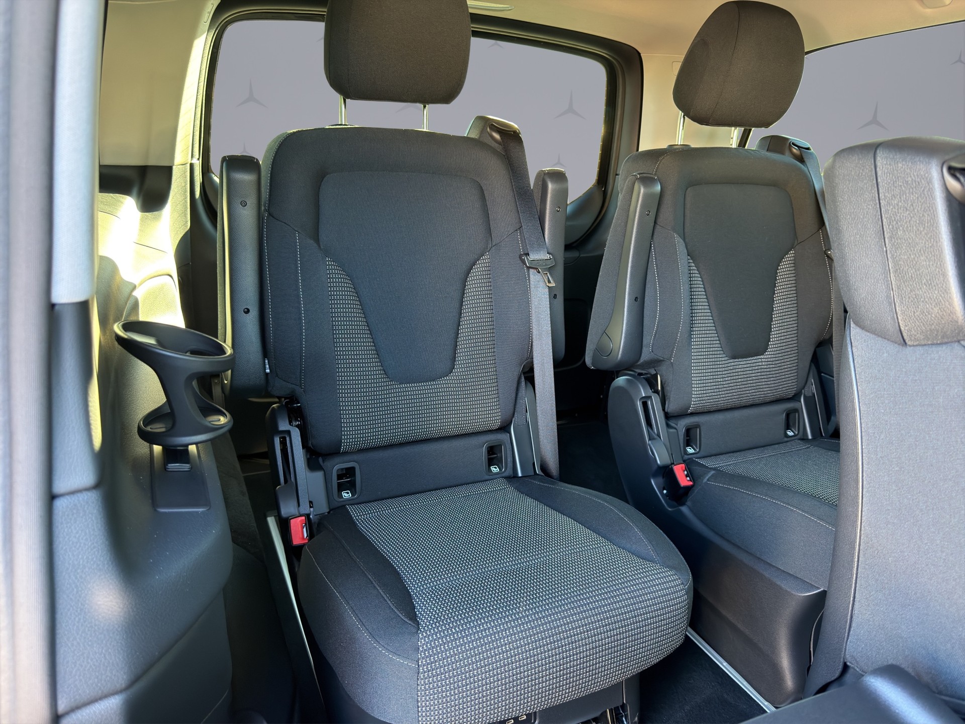 MERCEDES-BENZ V-Klasse V447 Van V 250 d Style lang-image-16