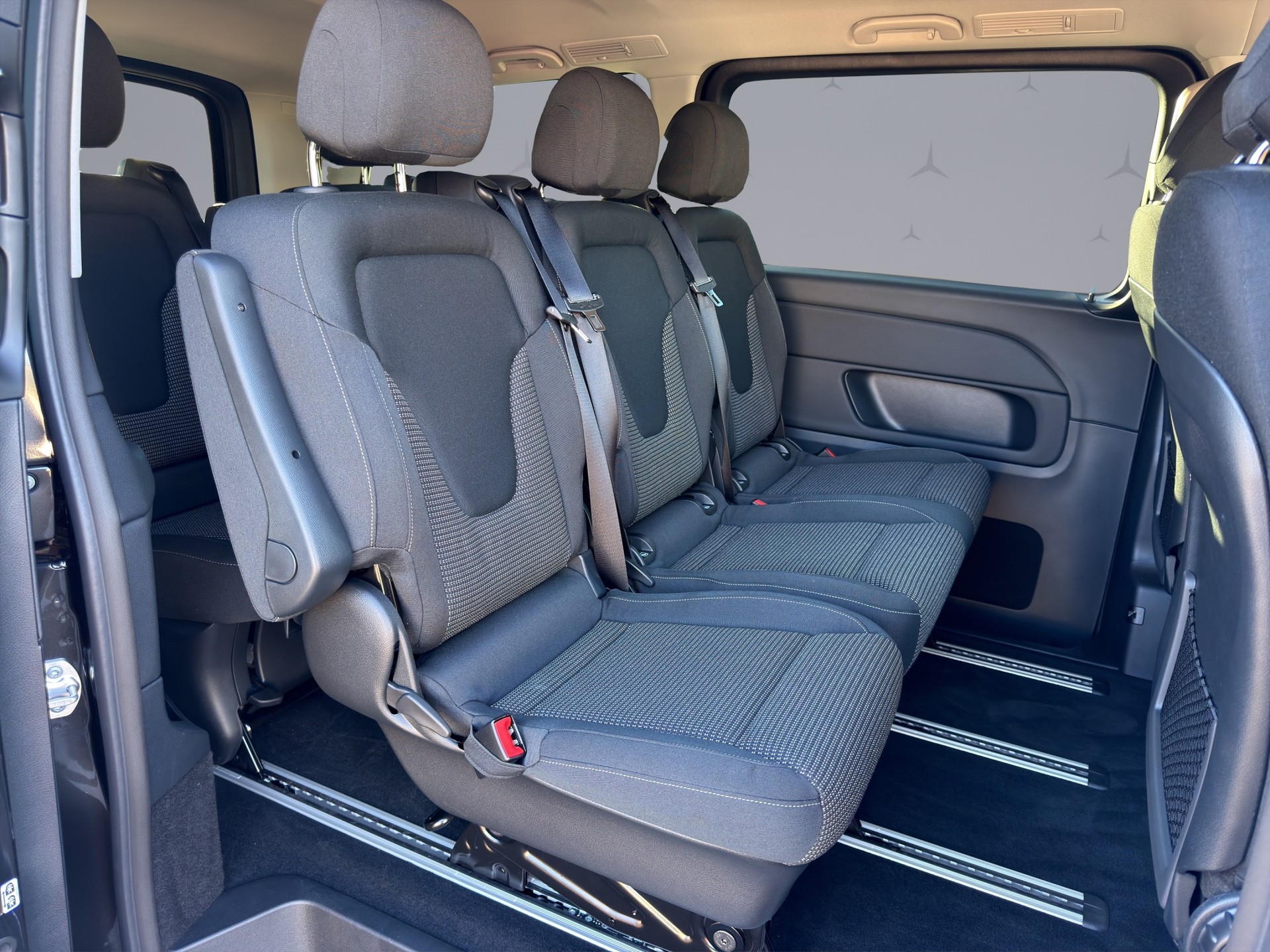 MERCEDES-BENZ V-Klasse V447 Van V 250 d Style lang-image-15