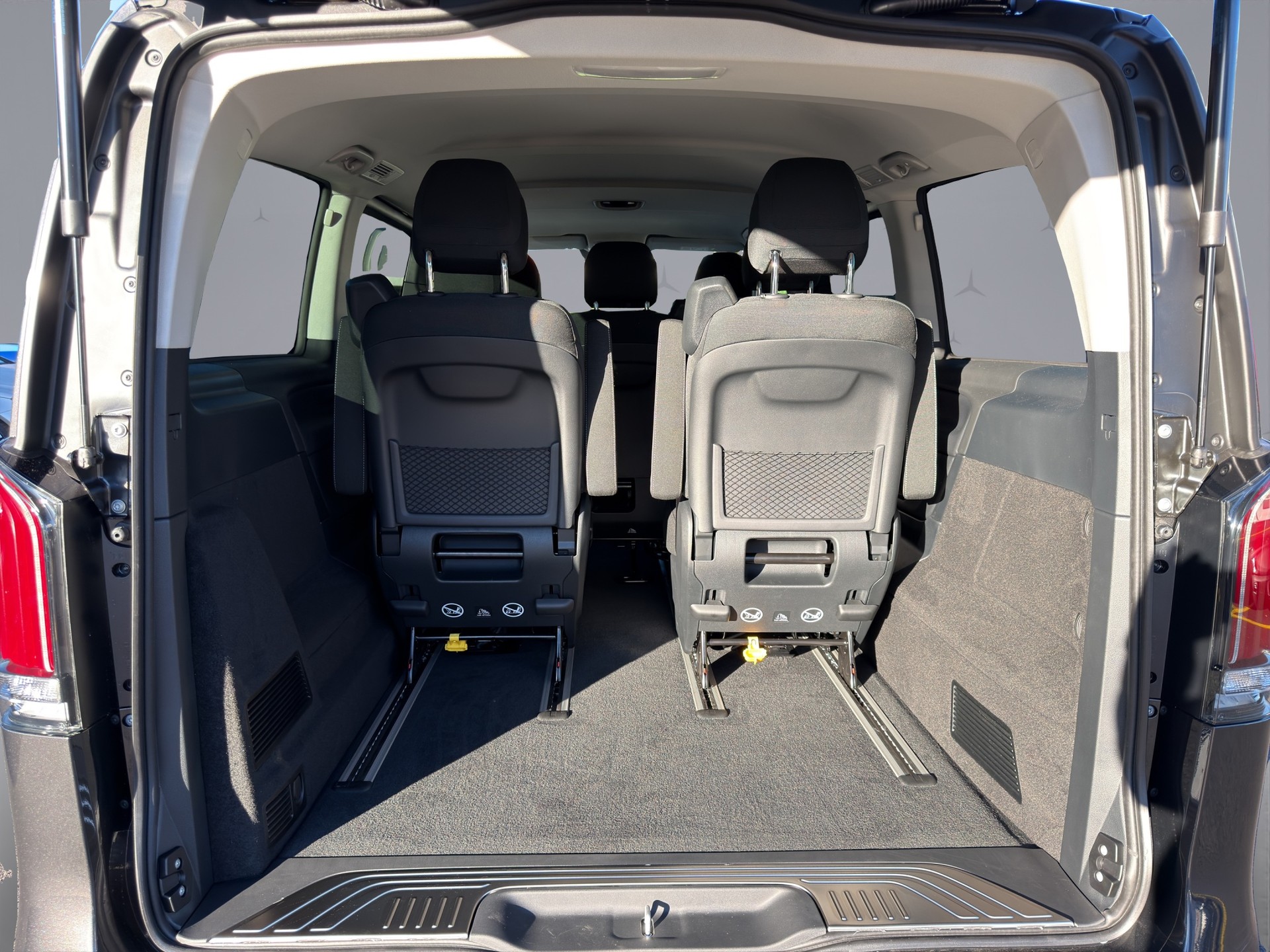 MERCEDES-BENZ V-Klasse V447 Van V 250 d Style lang-image-17