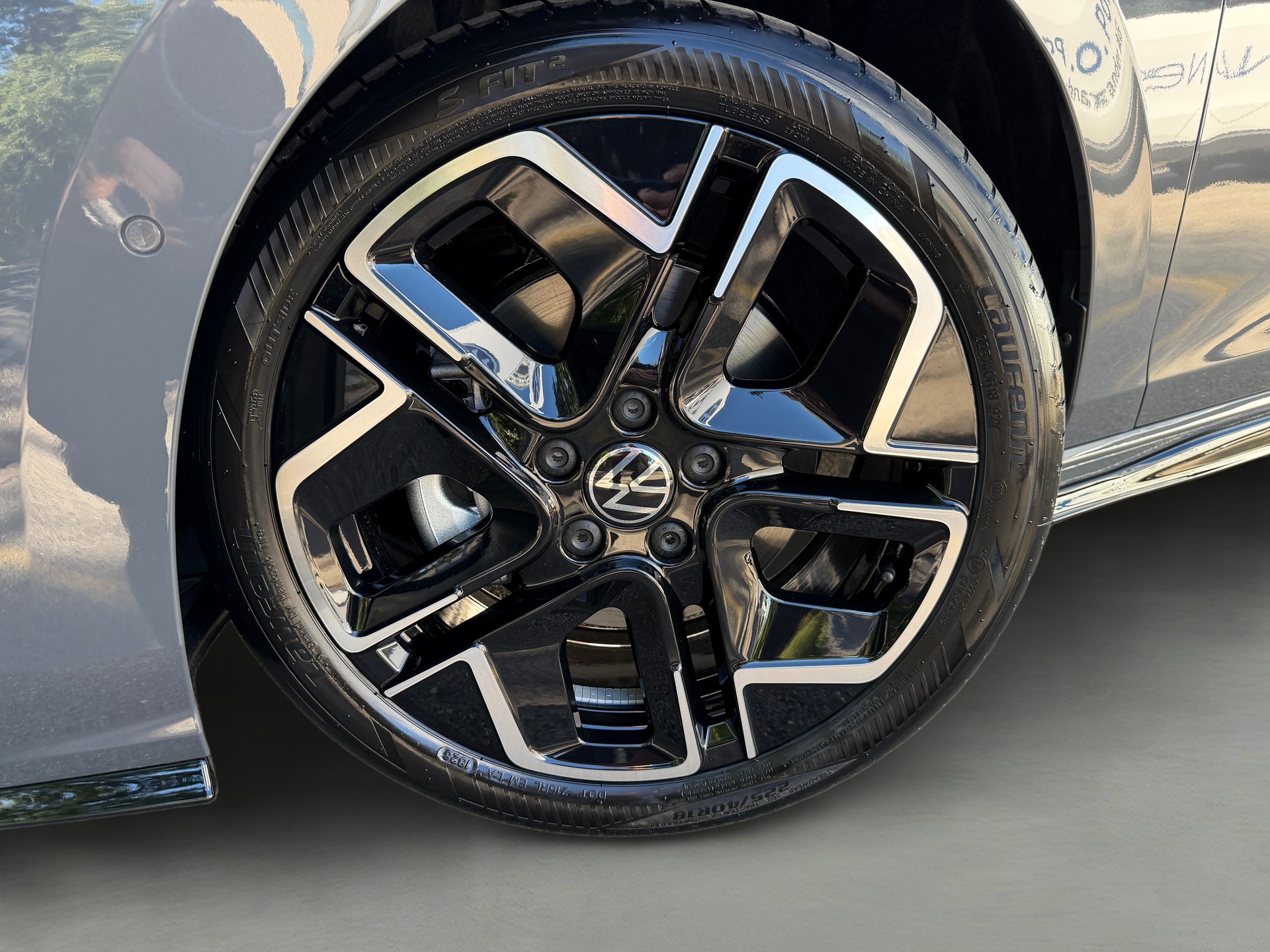 VW Golf Variant 2.0 TSI R-Line DSG 4 Motion-image-7