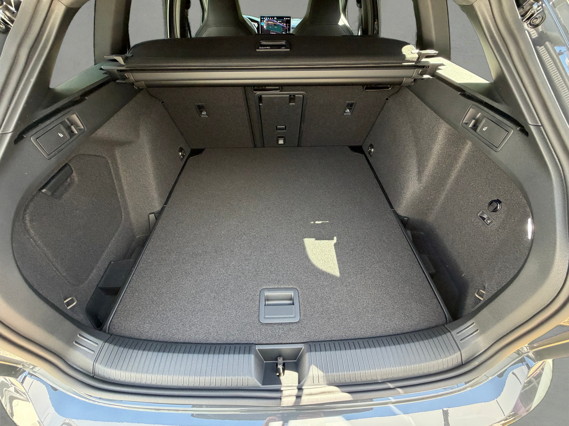 VW Golf Variant 2.0 TSI R-Line DSG 4 Motion-image-27
