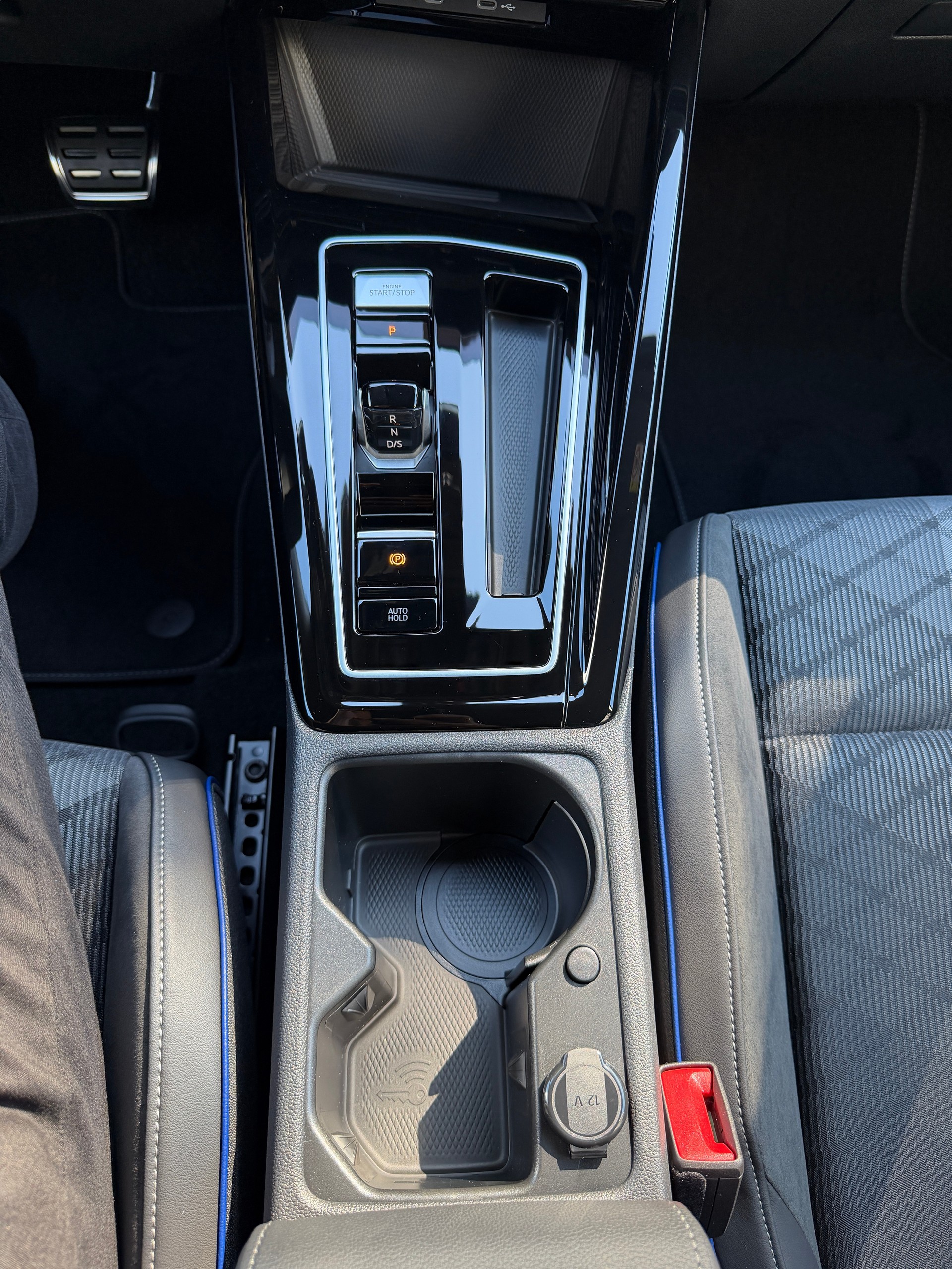 VW Golf Variant 2.0 TSI R-Line DSG 4 Motion-image-22