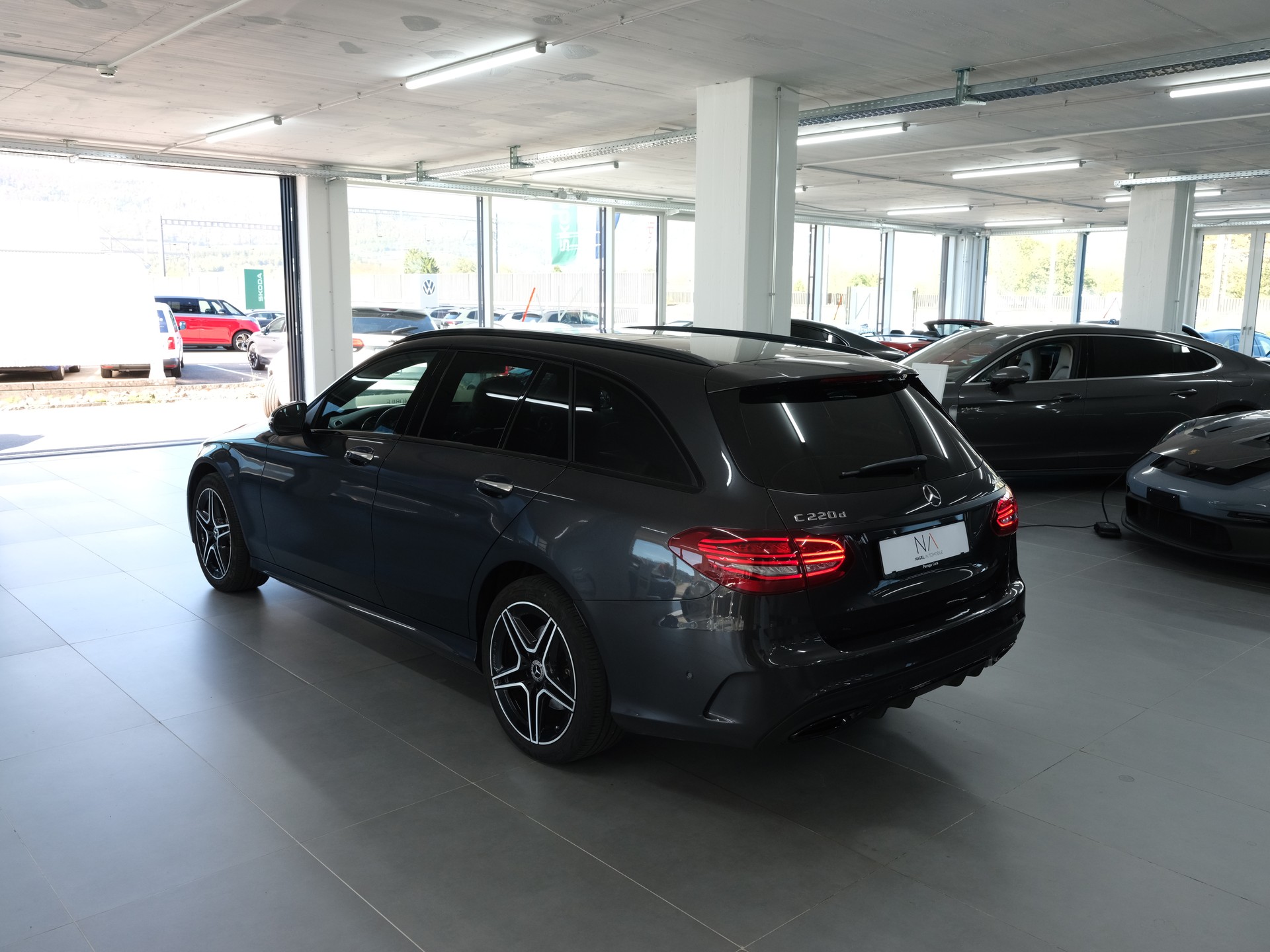 MERCEDES-BENZ C 220 d Swiss Star AMG Line 4M 9G-Tronic *Burmester* *360 Kamera* *Panorama*-image-15