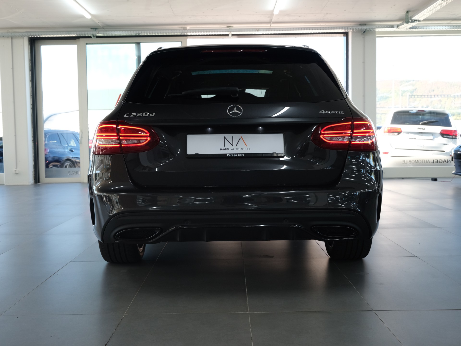 MERCEDES-BENZ C 220 d Swiss Star AMG Line 4M 9G-Tronic *Burmester* *360 Kamera* *Panorama*-image-3