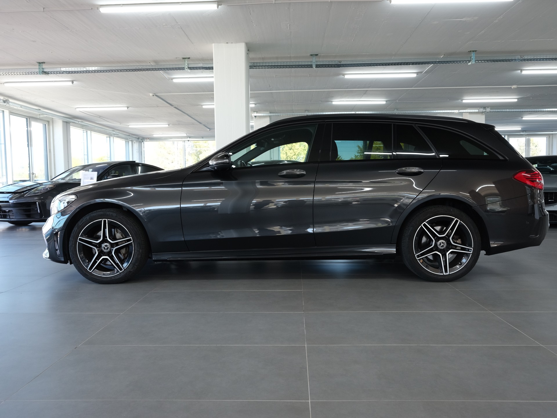 MERCEDES-BENZ C 220 d Swiss Star AMG Line 4M 9G-Tronic *Burmester* *360 Kamera* *Panorama*-image-7