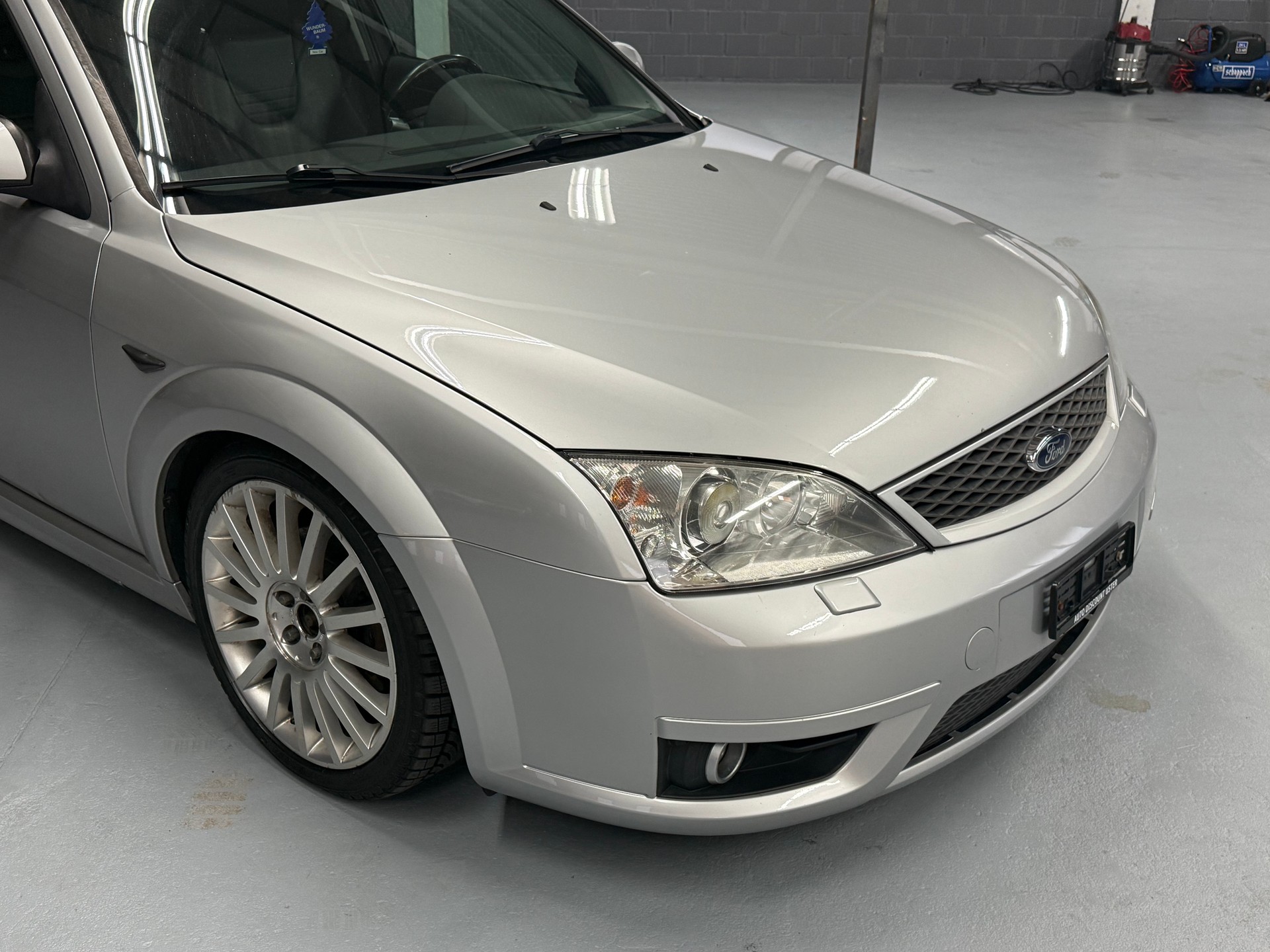 FORD Mondeo 3.0i V6 ST220-image-8