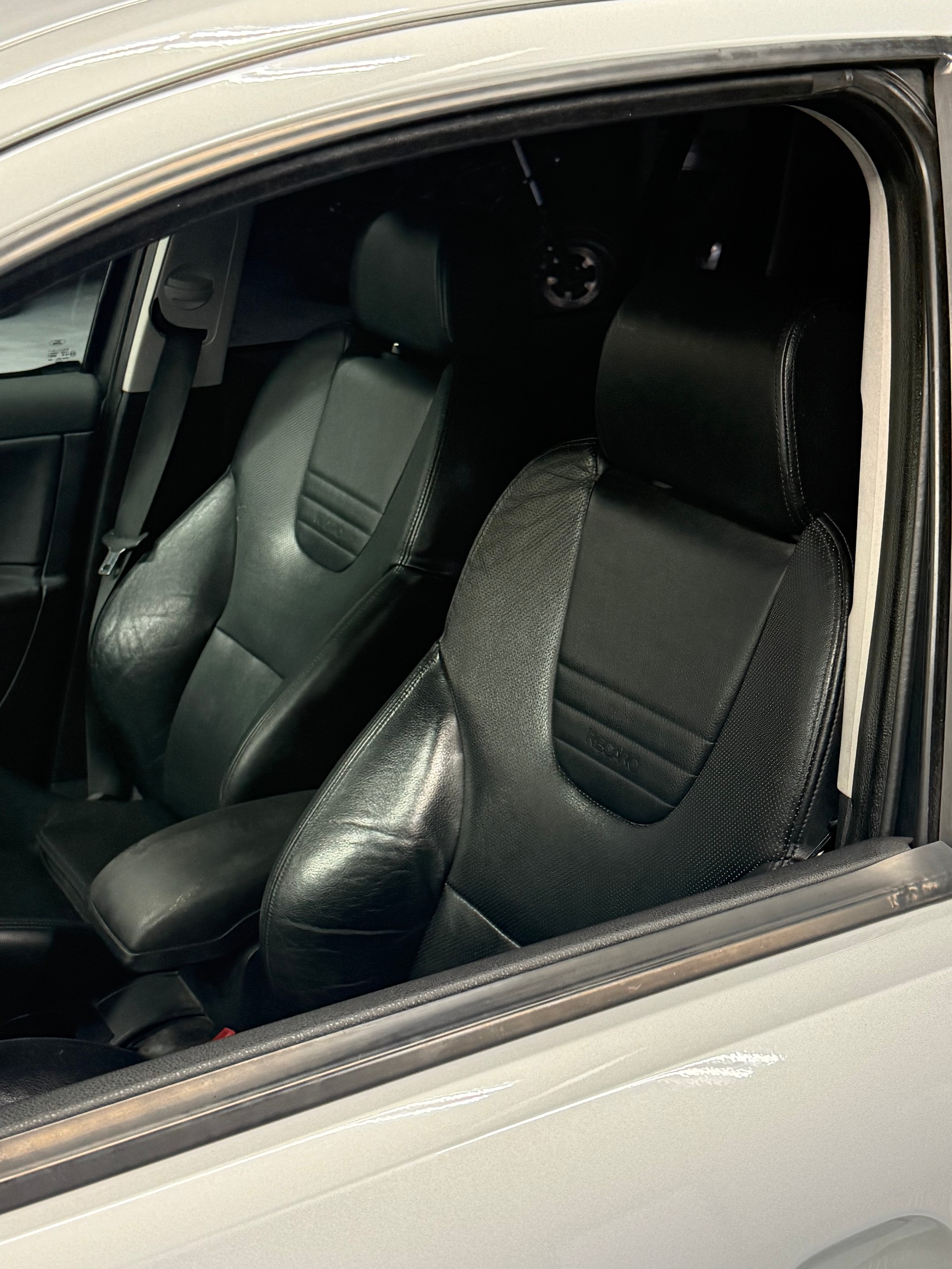 FORD Mondeo 3.0i V6 ST220-image-4