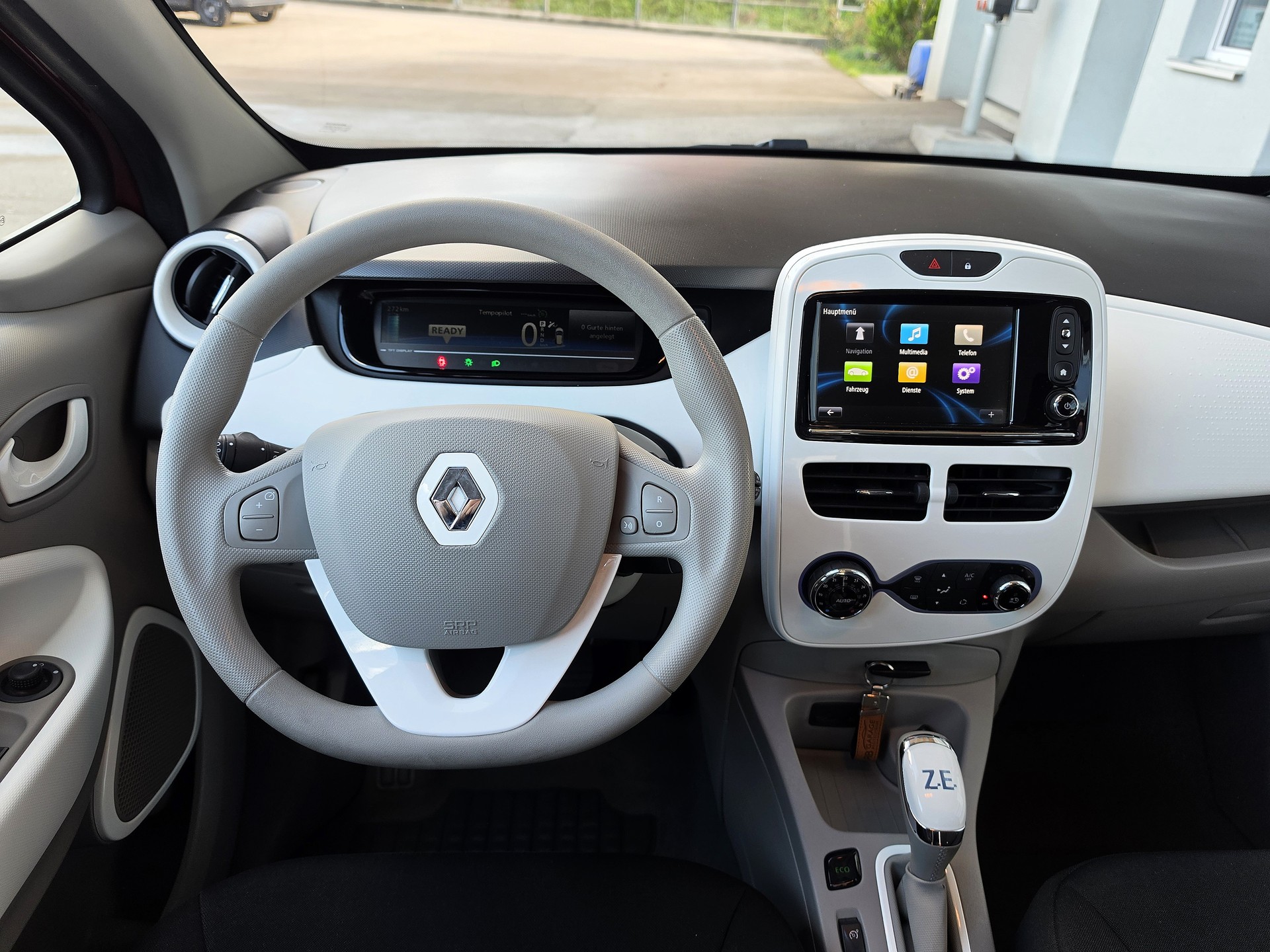 RENAULT Zoe Life R90 (incl. Batterie)-image-9