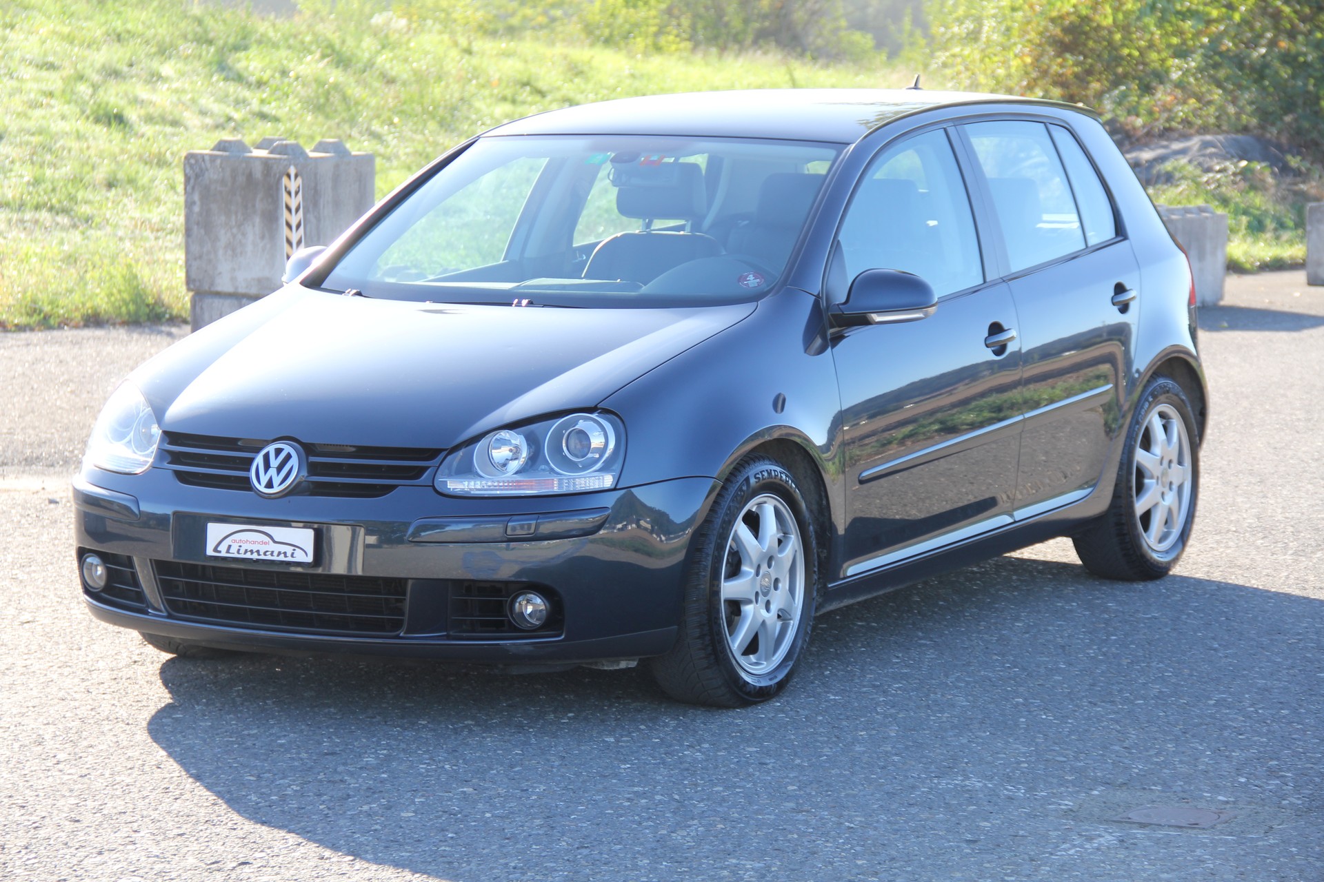 VW Golf 2.0 TDI Sportline-image-1