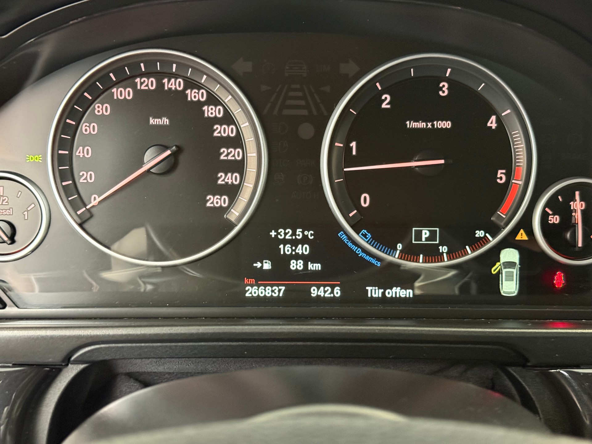BMW 530d Touring Steptronic-image-11