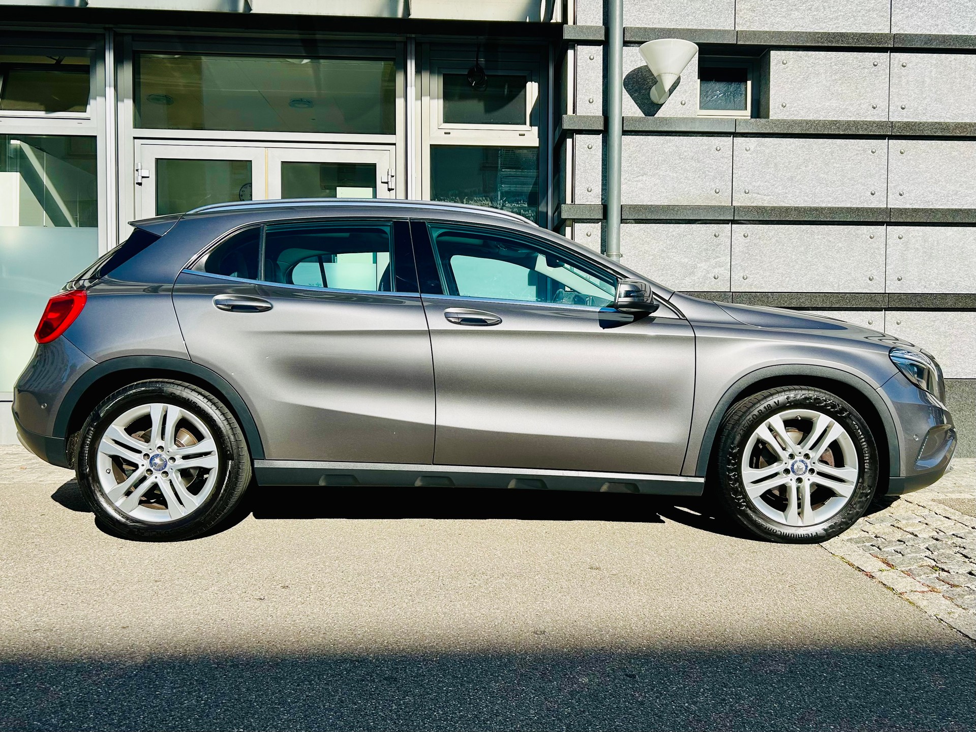 MERCEDES-BENZ GLA 200 CDI Urban 7G-DCT-image-9
