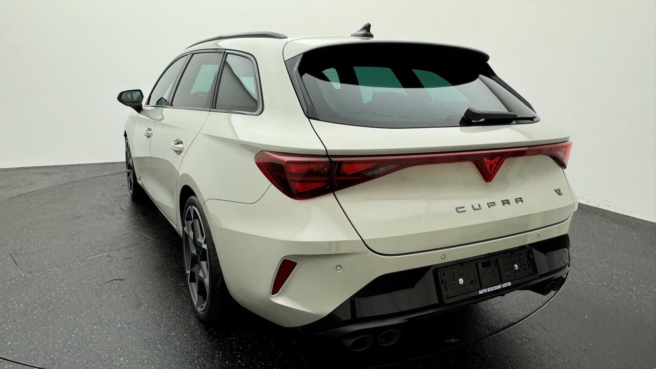 CUPRA LEON ST 2.0 TSI VZ DSG 4Drive-image-2
