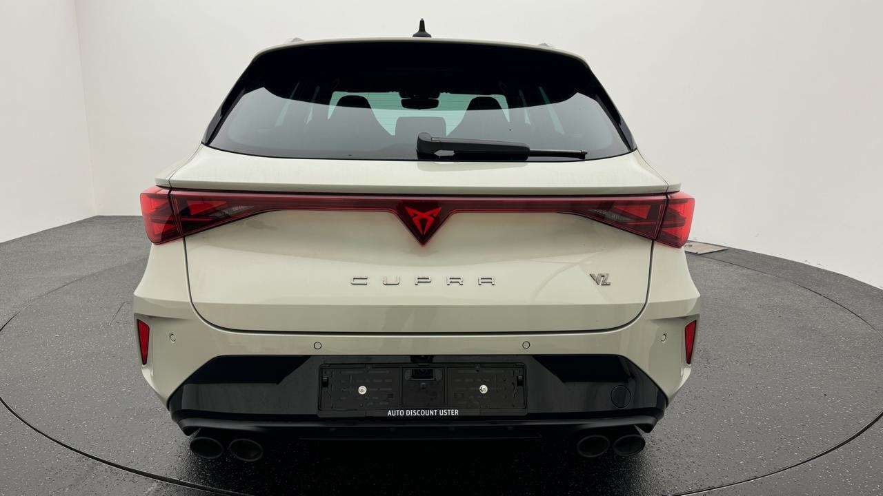 CUPRA LEON ST 2.0 TSI VZ DSG 4Drive-image-3