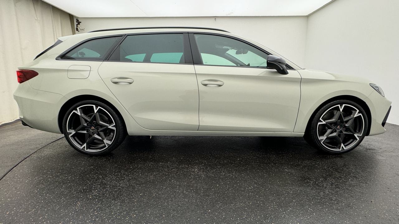 CUPRA LEON ST 2.0 TSI VZ DSG 4Drive-image-1