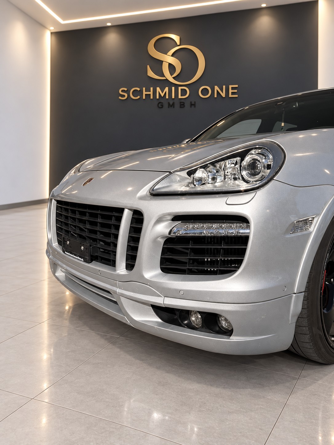 PORSCHE Cayenne Turbo S-image-8
