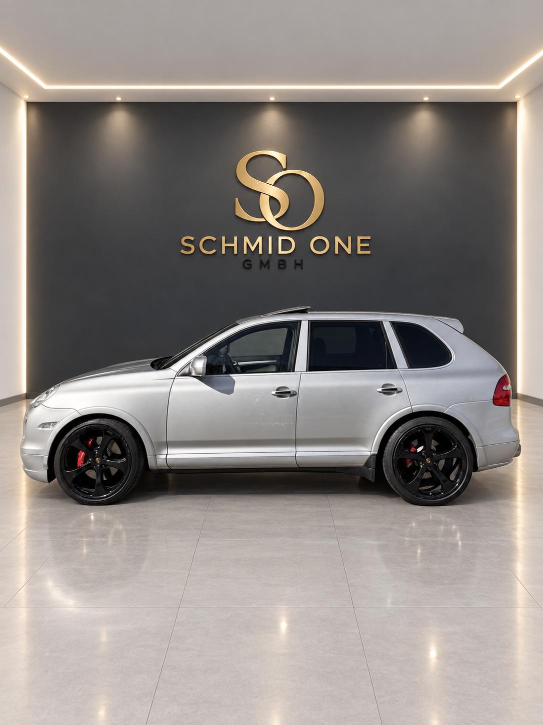 PORSCHE Cayenne Turbo S-image-1