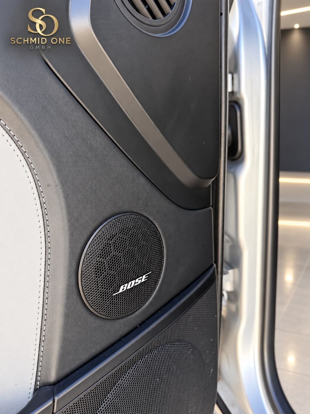 PORSCHE Cayenne Turbo S-image-19