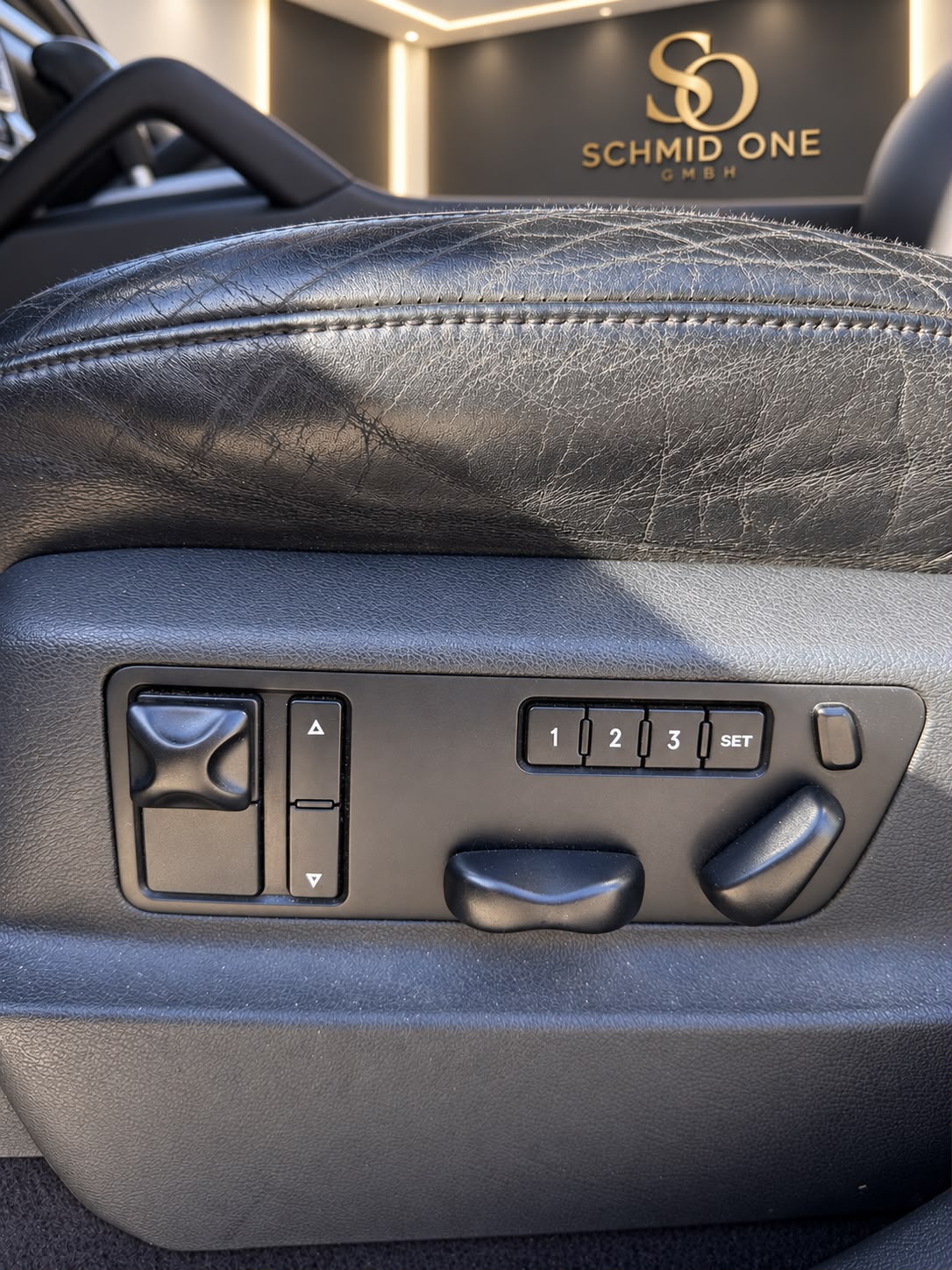 PORSCHE Cayenne Turbo S-image-17