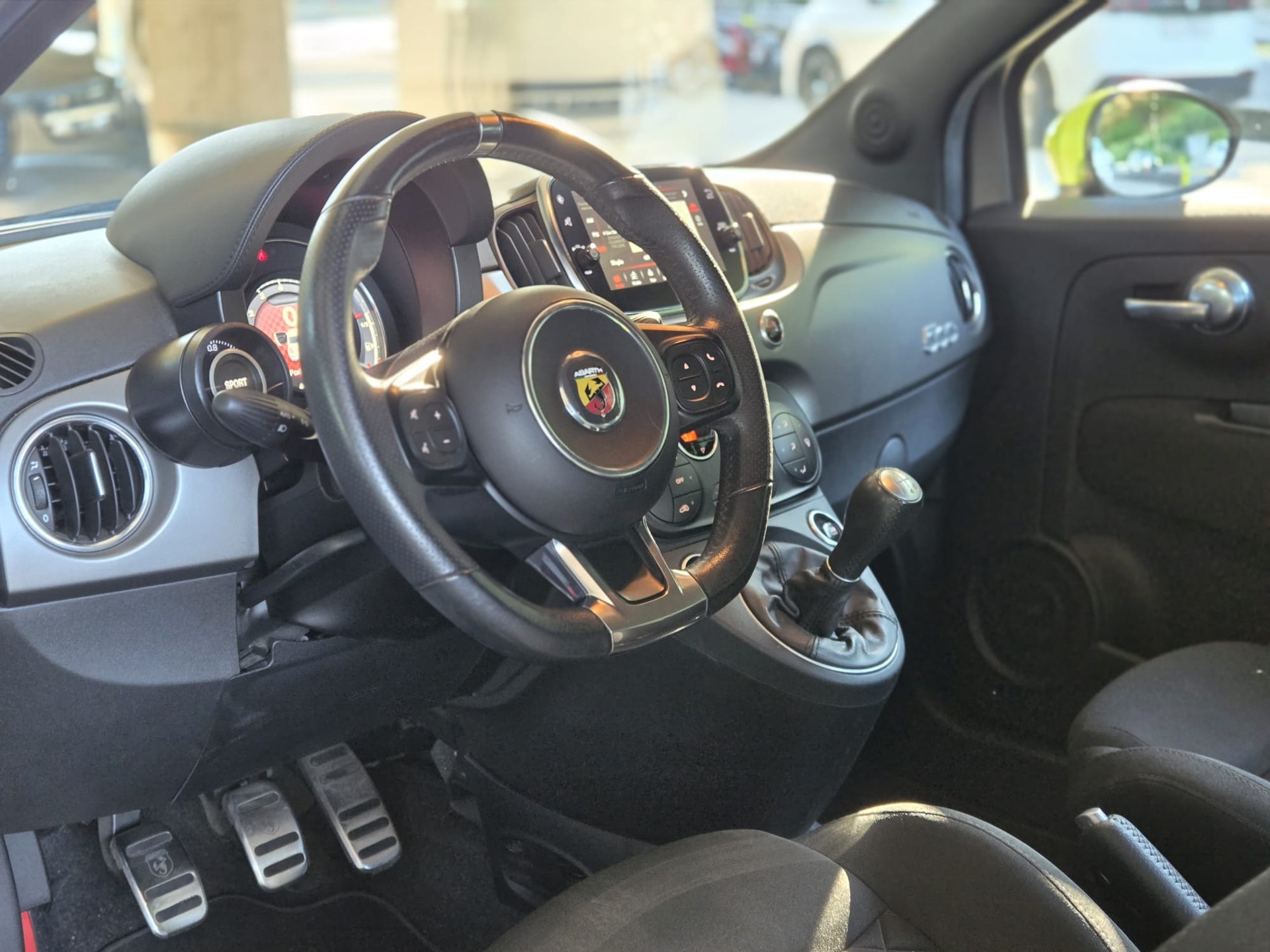 FIAT 595 1.4 16V Turbo Abarth Pista-image-11