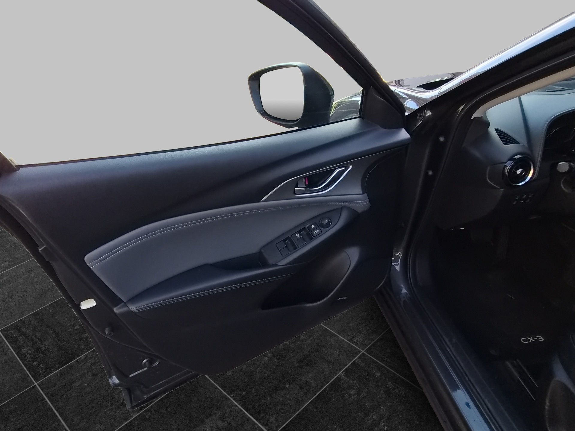 MAZDA CX-3 2.0 Revolution-image-11
