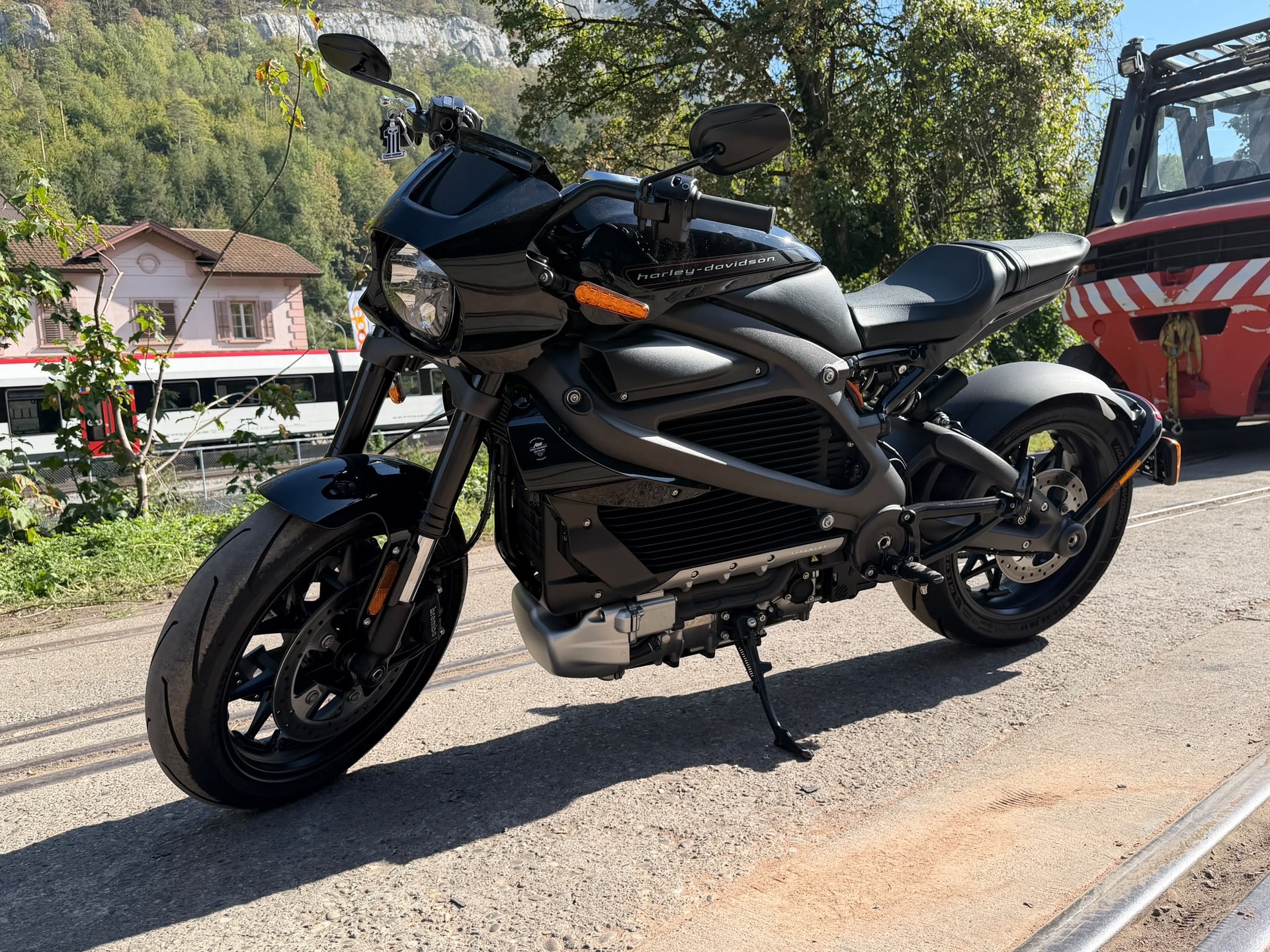 HARLEY-DAVIDSON Live Wire-image-4