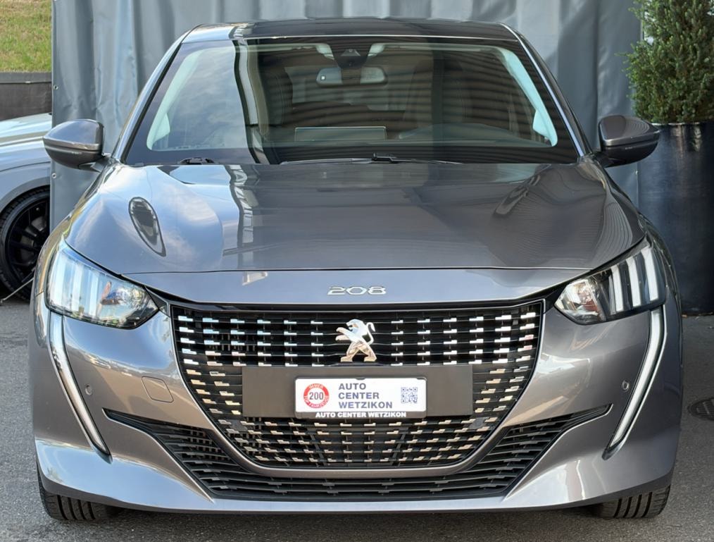 PEUGEOT 208 1.2 PureTech Allure-image-0