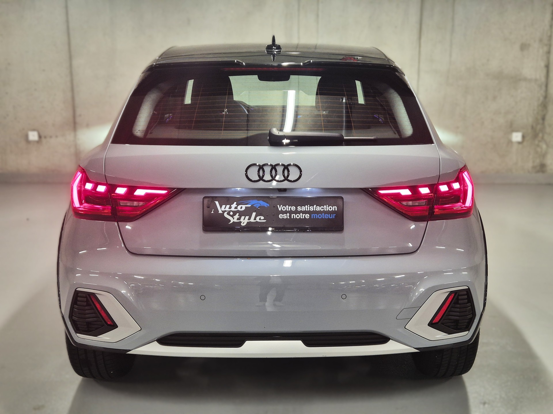 AUDI A1 City Carver 35 TFSI S-tronic S-Line-image-7