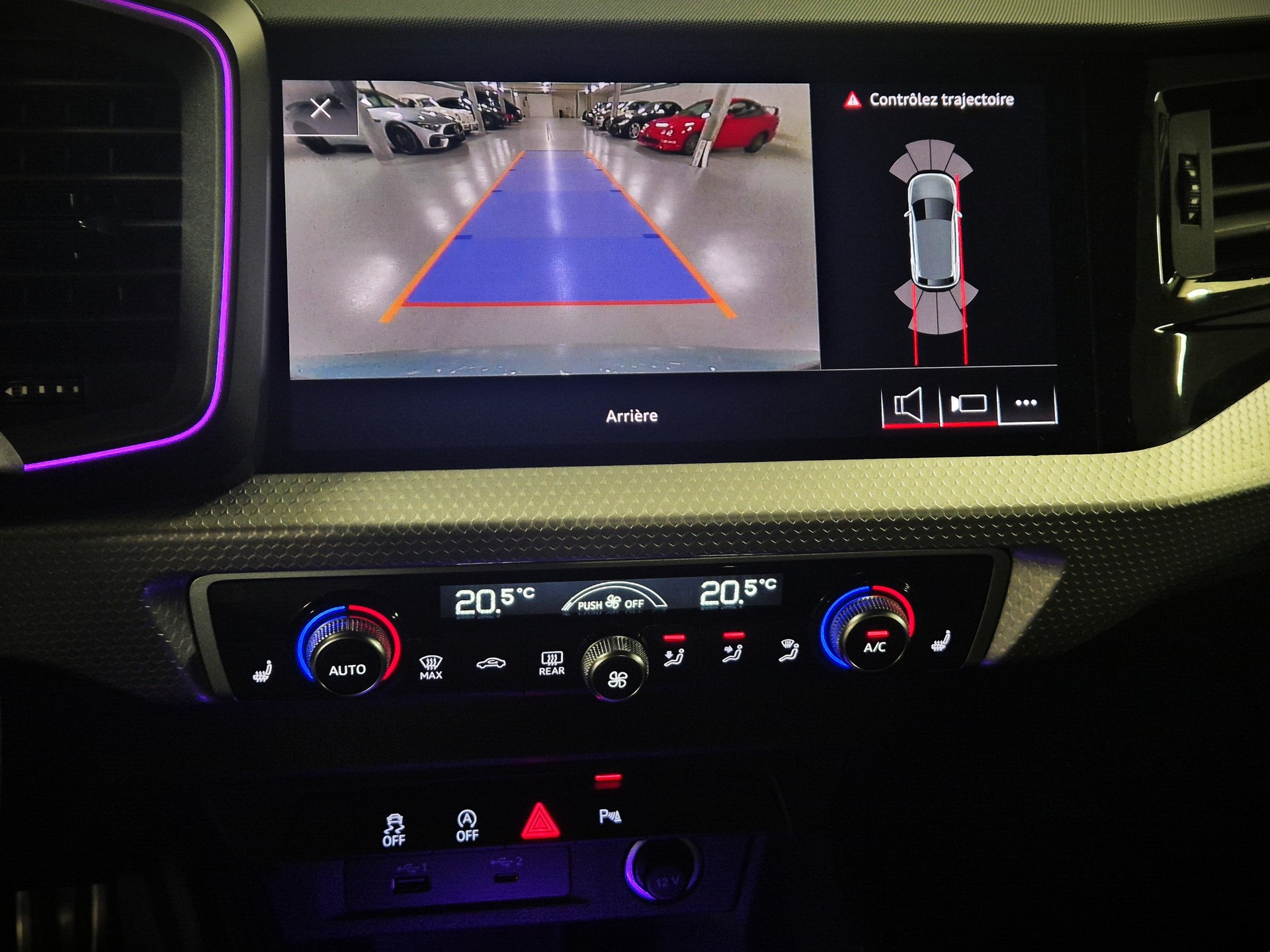 AUDI A1 City Carver 35 TFSI S-tronic S-Line-image-15
