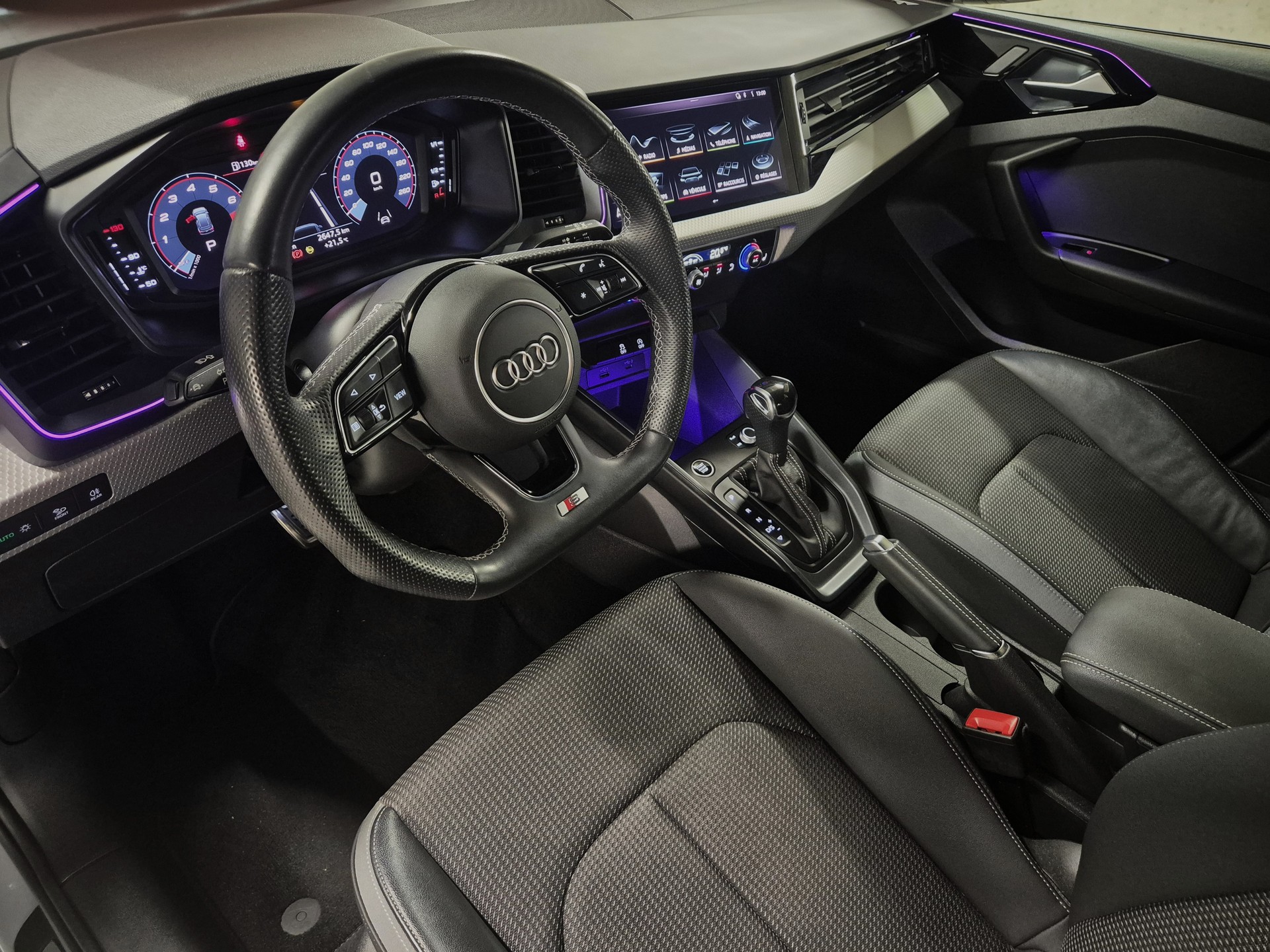 AUDI A1 City Carver 35 TFSI S-tronic S-Line-image-11