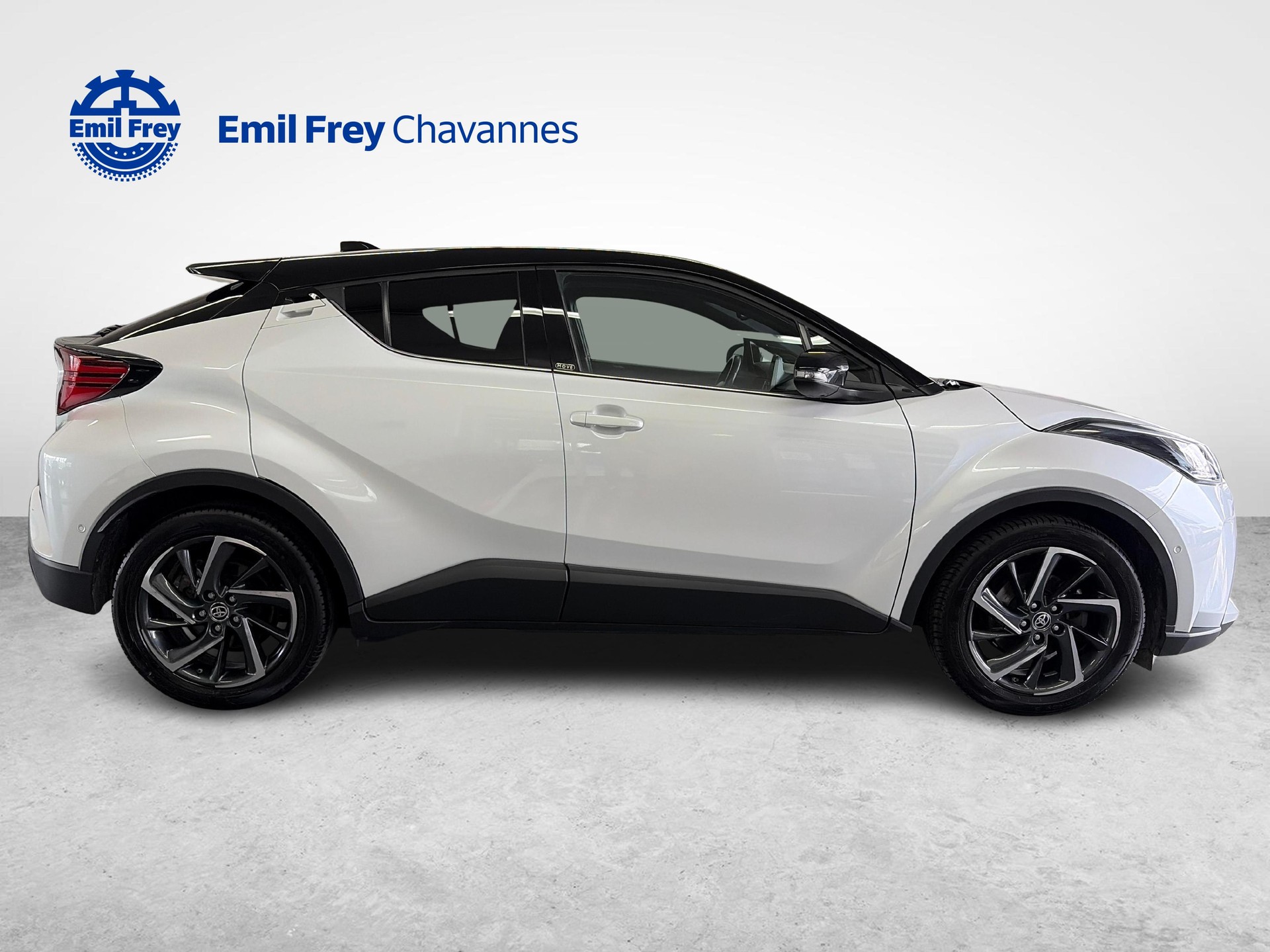TOYOTA C-HR 2.0 VVTi HSD Move-image-5