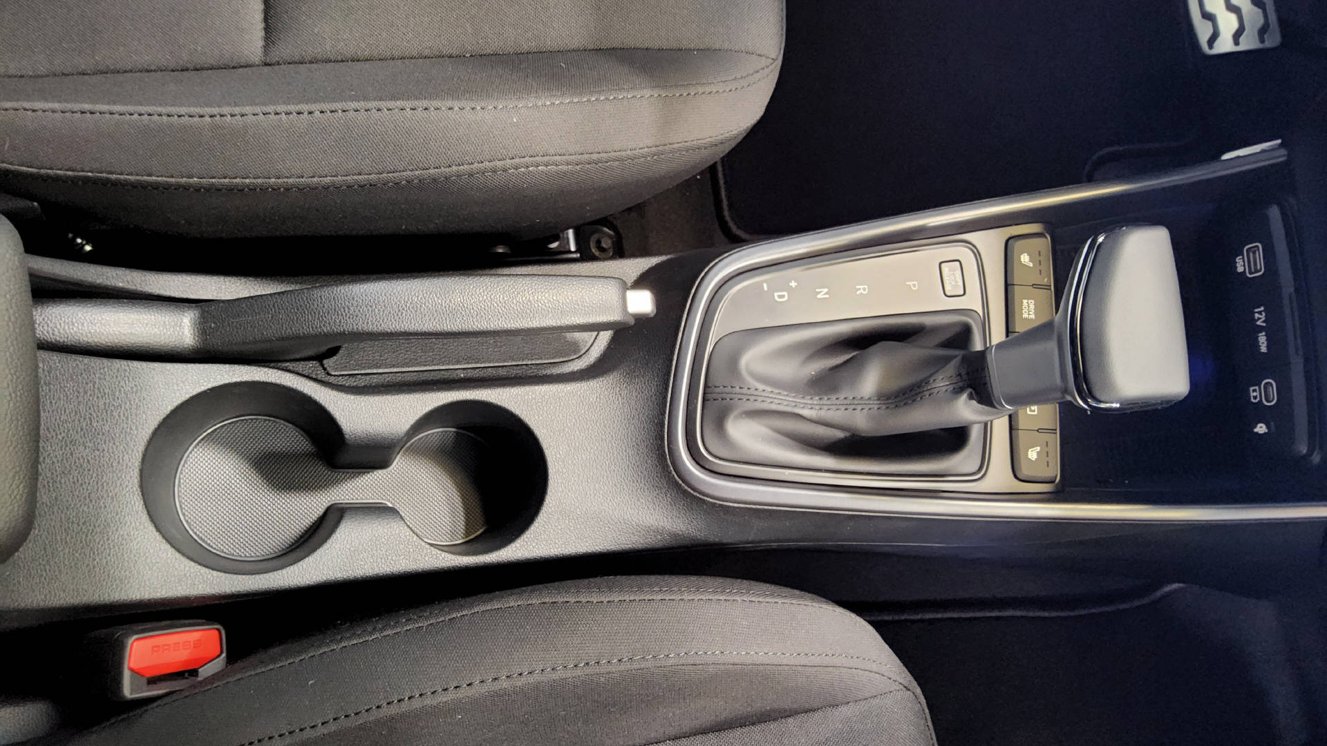 HYUNDAI Bayon 1.0 T-GDi Amplia-image-11