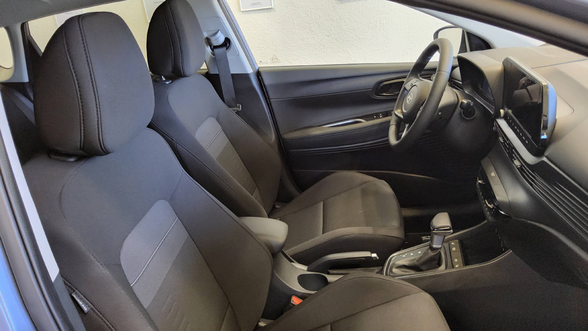 HYUNDAI Bayon 1.0 T-GDi Amplia-image-10