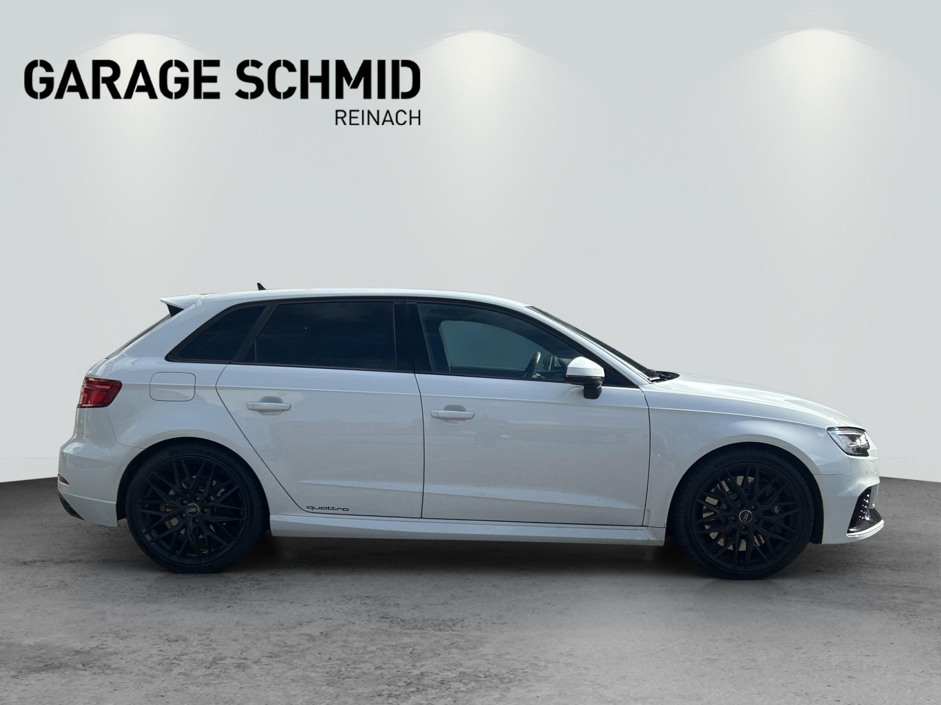 AUDI RS3 Sportback 2.5 T FSI quattro S-Tronic-image-7