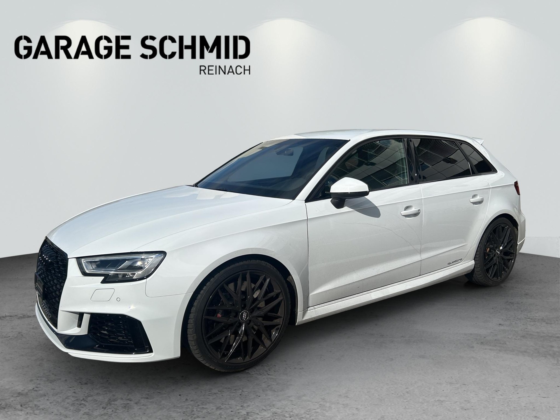 AUDI RS3 Sportback 2.5 T FSI quattro S-Tronic-image-2