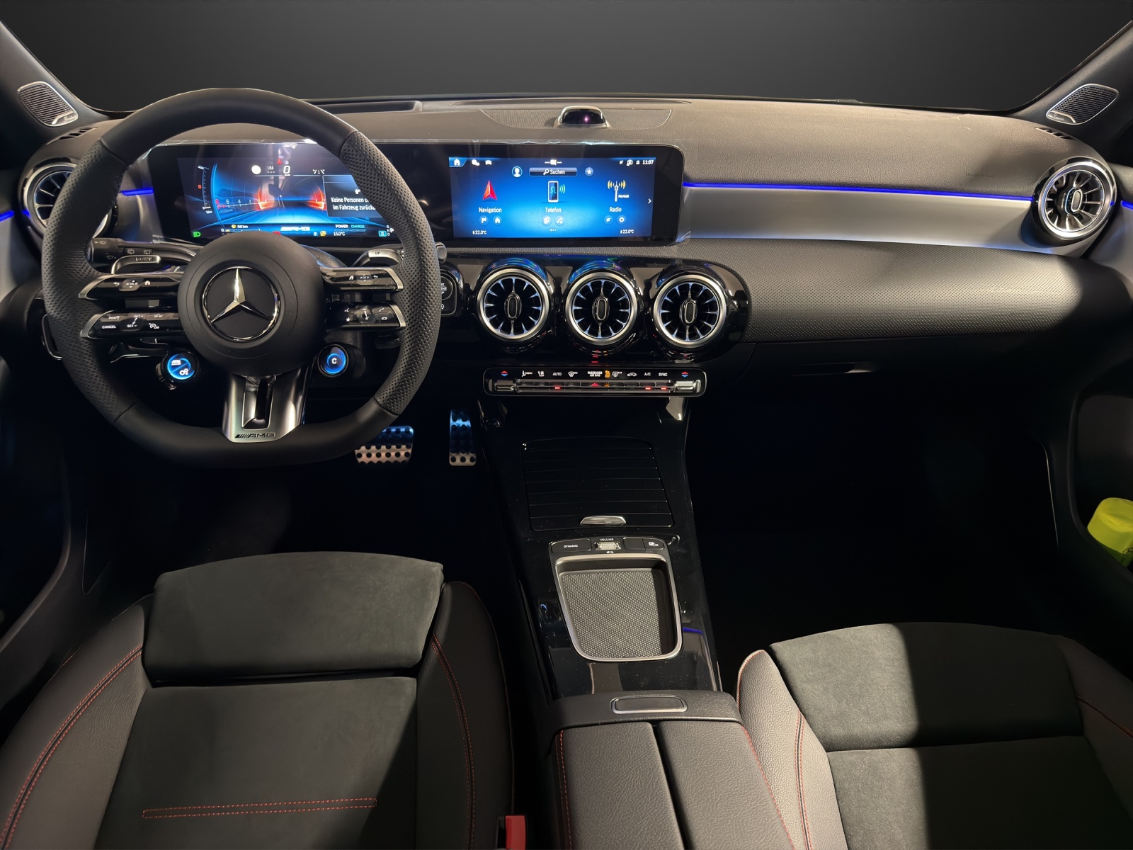 MERCEDES-BENZ A AMG 35 4Matic 8G-DCT-image-5
