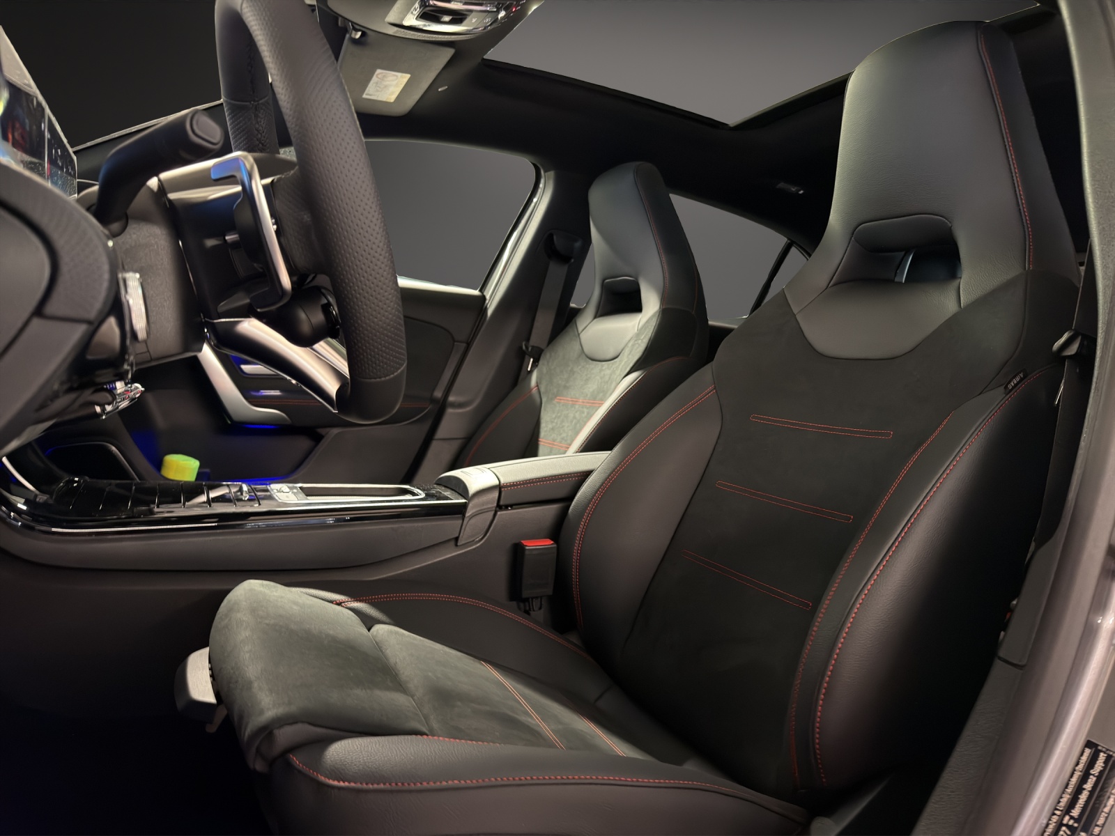 MERCEDES-BENZ A AMG 35 4Matic 8G-DCT-image-7