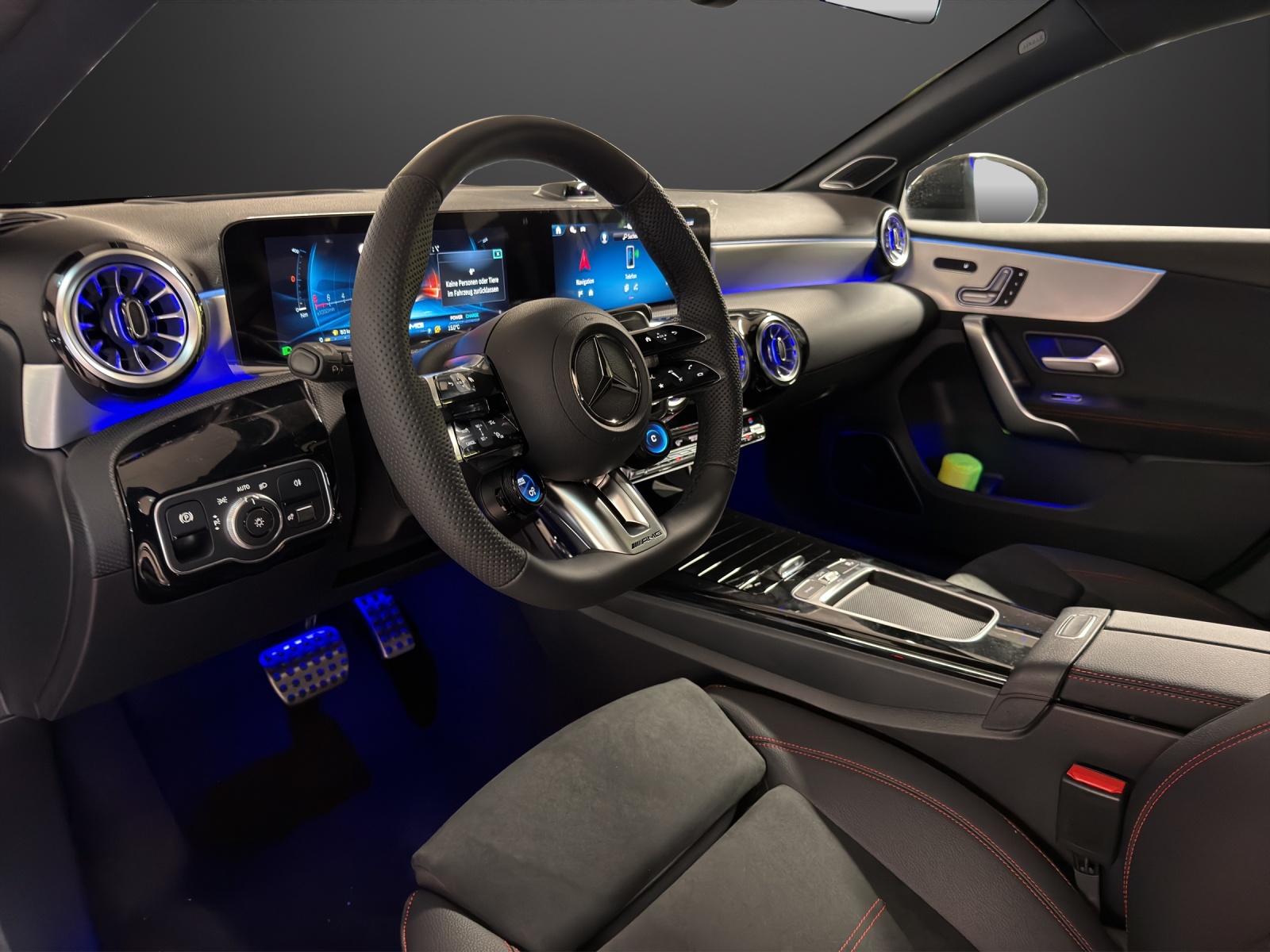MERCEDES-BENZ A AMG 35 4Matic 8G-DCT-image-6